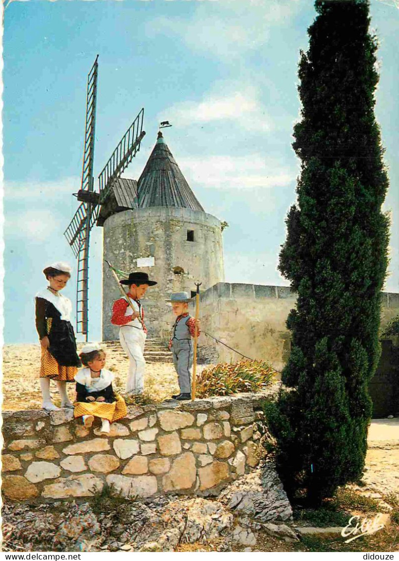 Carte Postale - 13 - Fontvieille - Le moulin de Daudet -  -  -  -  - CPM -  -  - Voir Scans Recto-Verso
