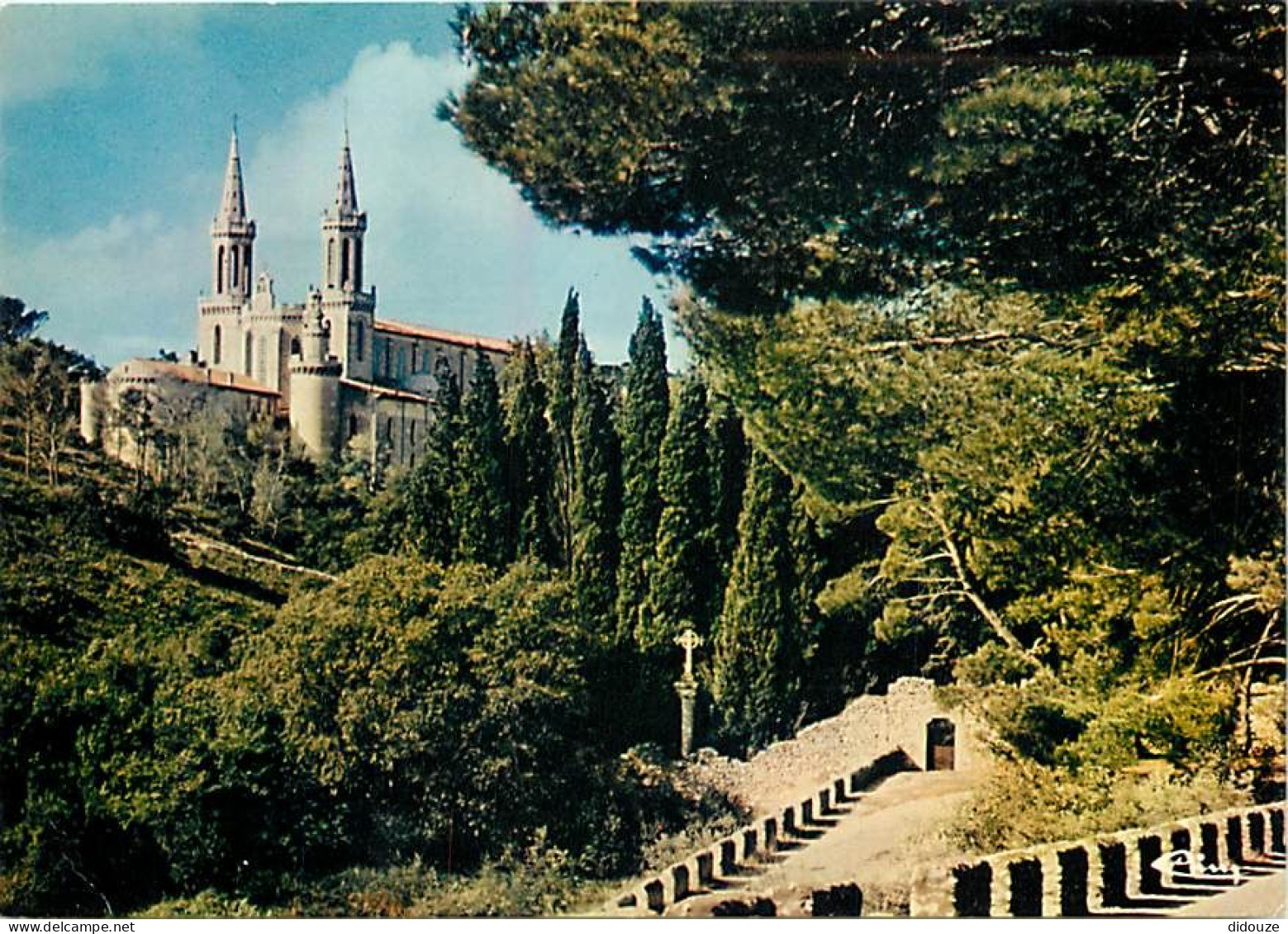 Carte Postale - 13 - Tarascon - Abbaye Saint Michel de Frigolet - Flamme Postale de Tarascon - CPM - Voir Scans Recto-Ve