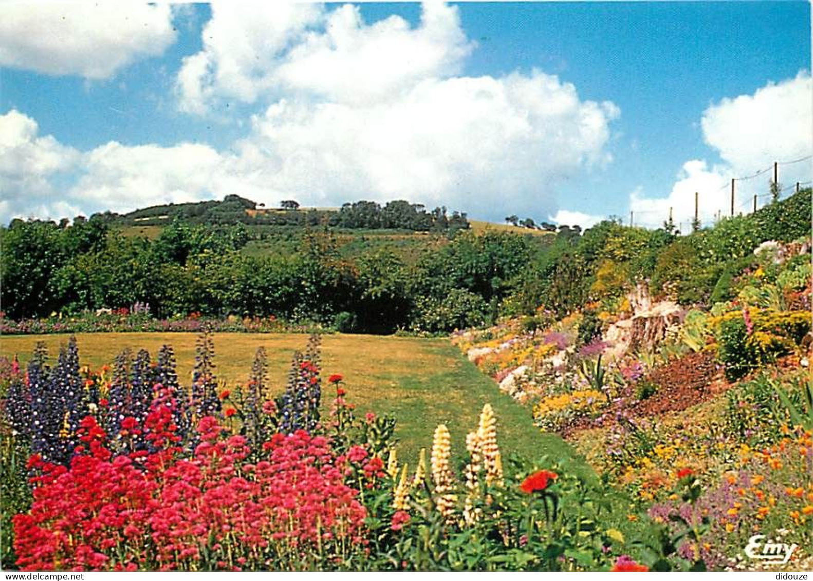 Carte Postale - 14 - Thury Harcourt - Parcs et jardins du château d'Harcourt - Jardin de printemps - Fleurs - Carte Neuv