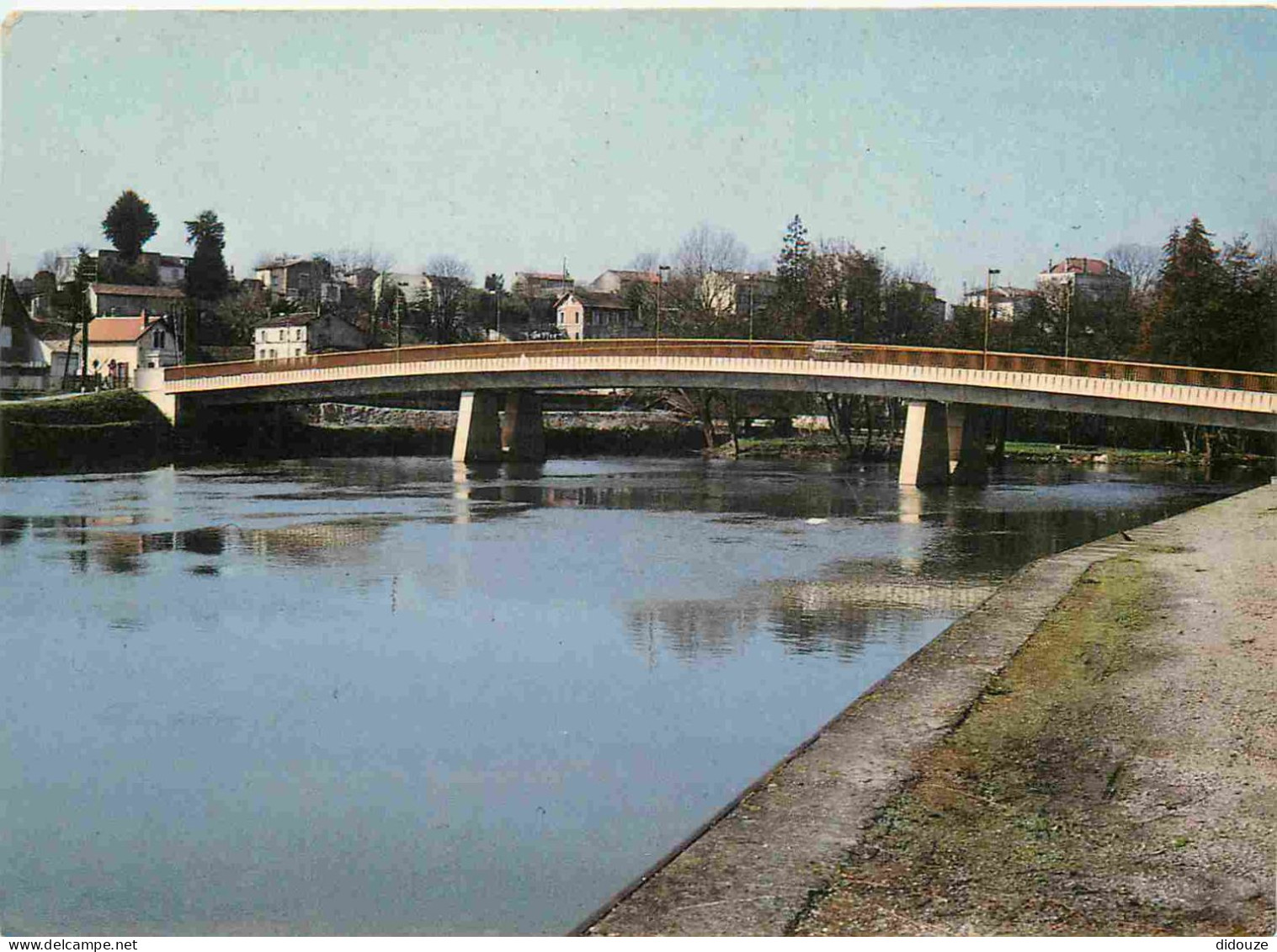 Carte Postale - 16 - Chateauneuf sur Charente - Le Nouveau Pont sur la Charente - CPM - Voir Scans Recto-Verso - Poscard