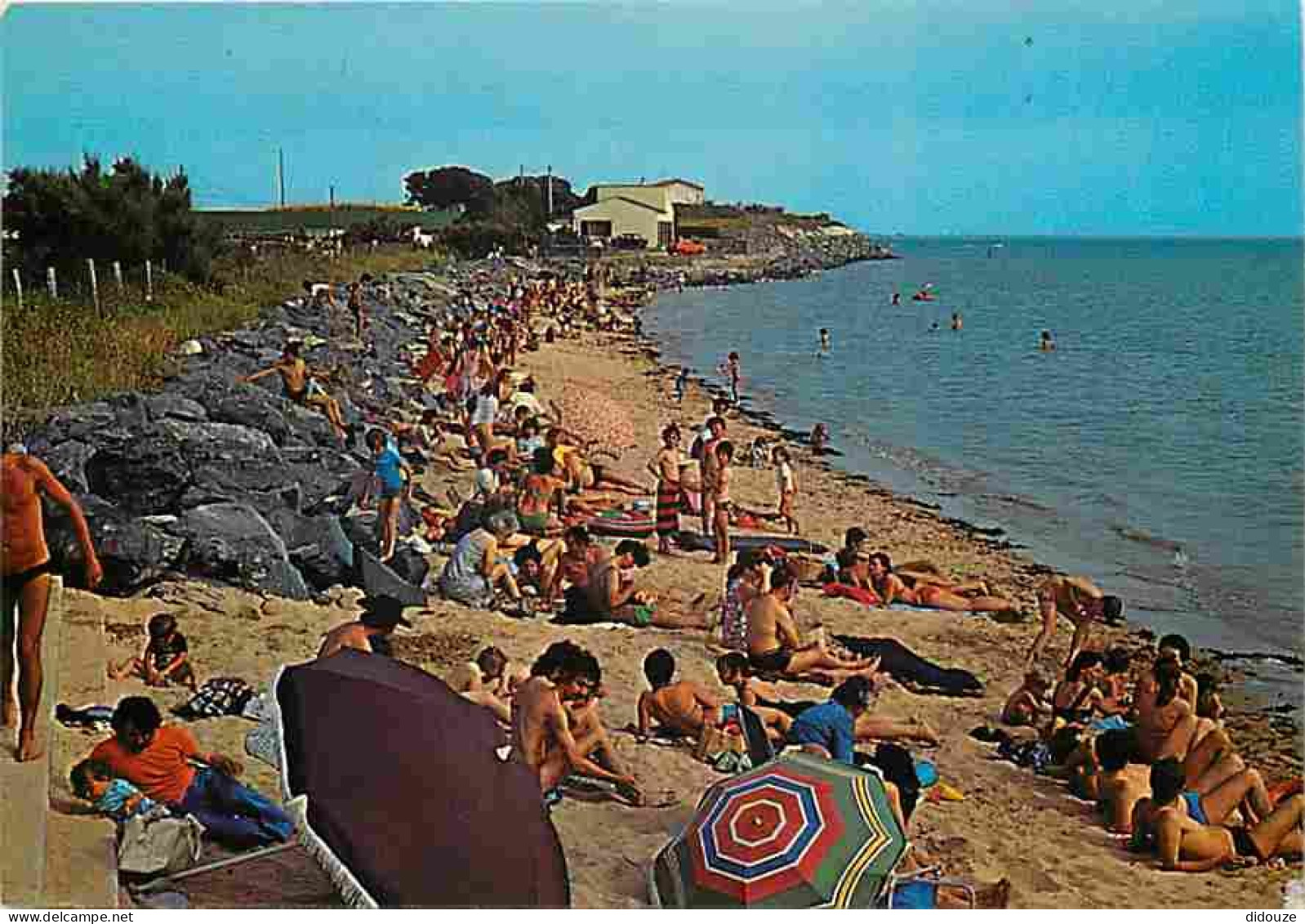 Carte Postale - 17 - Angoulins sur Mer - La Plage - Scènes de Plage - CPM - Voir Scans Recto-Verso - Poscard - Carta Pos