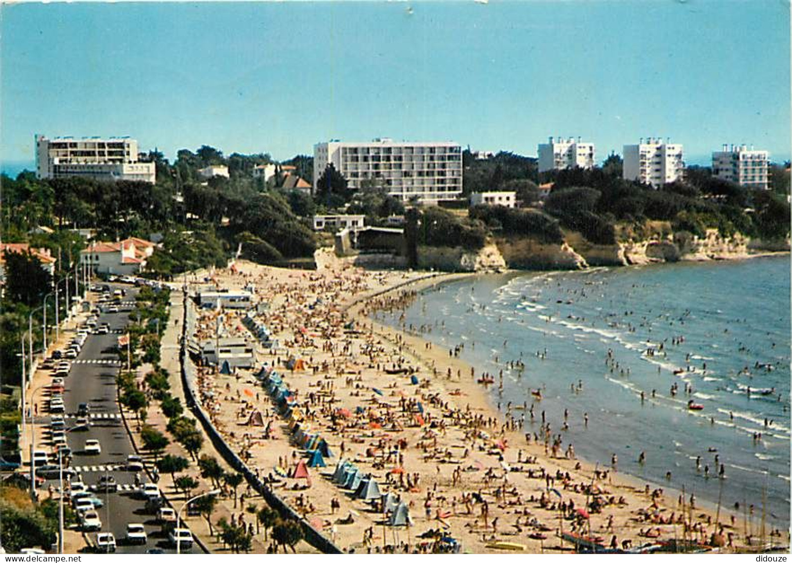 Carte Postale - 17 - Saint Georges de Didonne - Corniche de Royan à Saint Georges de Didonne - La Plage de Valliéres - V
