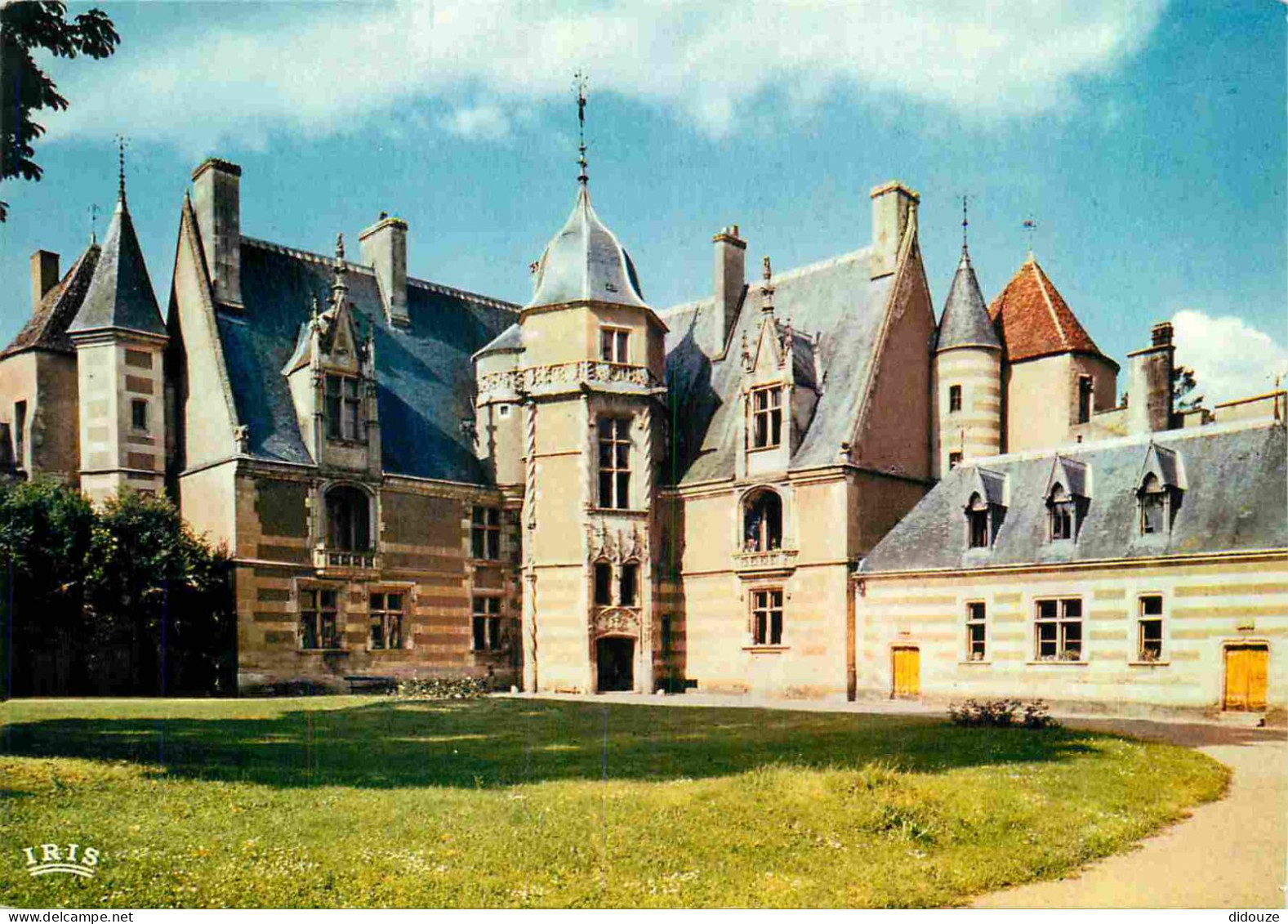 Carte Postale - 18 - Ainay le Vieil - Le Château - CPM - Voir Scans Recto-Verso - Poscard - Carta Postal -  Postkarte