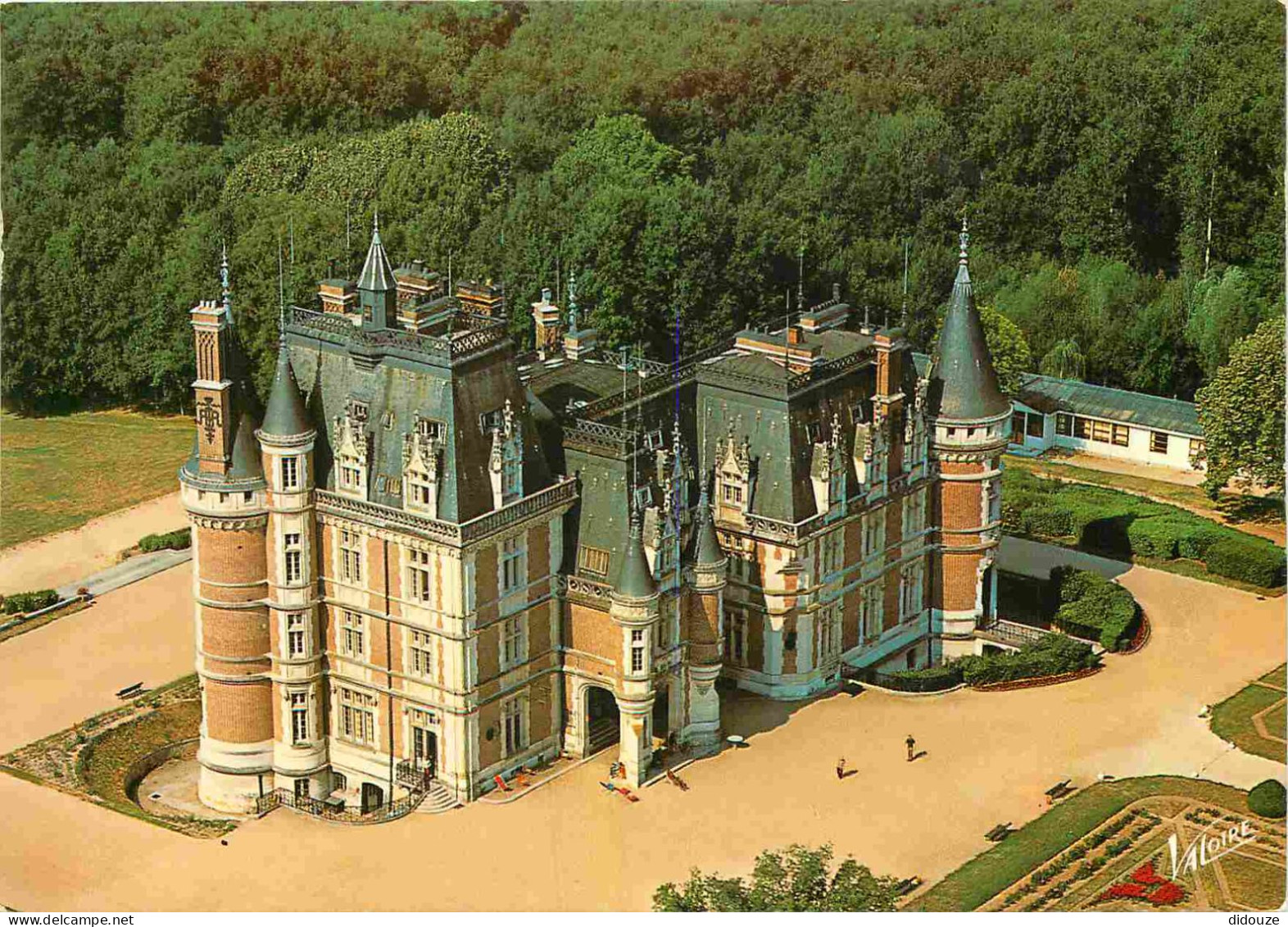 Carte Postale - 18 - Vouzeron - Le Château - Vue aérienne - CPM - Voir Scans Recto-Verso - Poscard - Carta Postal -  Pos