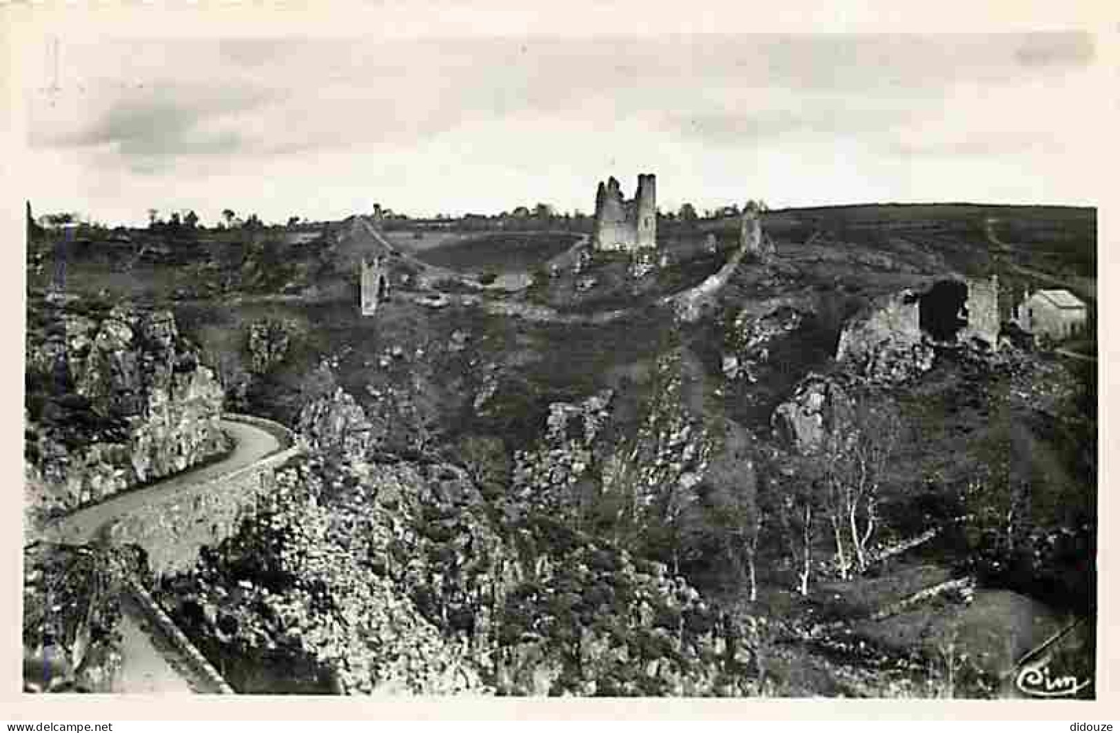 Carte Postale - 23 - Crozant - Les ruines du Château de Crozant - Carte Neuve - CPM - Voir Scans Recto-Verso - Poscard -