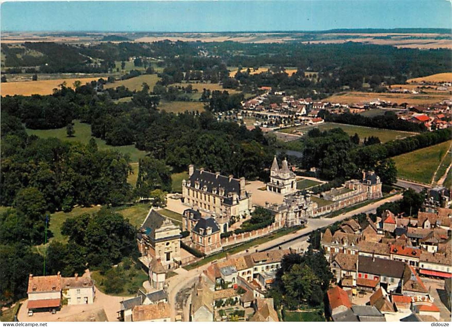 Carte Postale - 28 - Anet - En avion sur Anet - Vue Générale aérienne - CPM - Voir Scans Recto-Verso - Poscard - Carta P