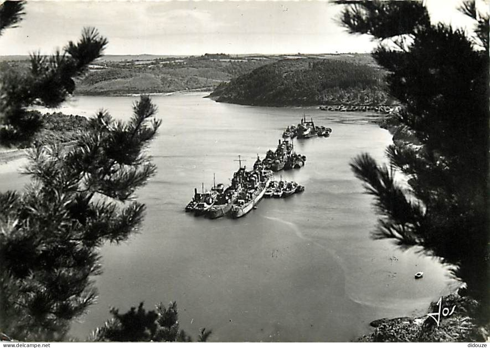 Carte Postale - 29 - Landevennec - Le passage de Térenez, vu de Landévennec - Bateaux - CPSM grand format - Voir Scans R