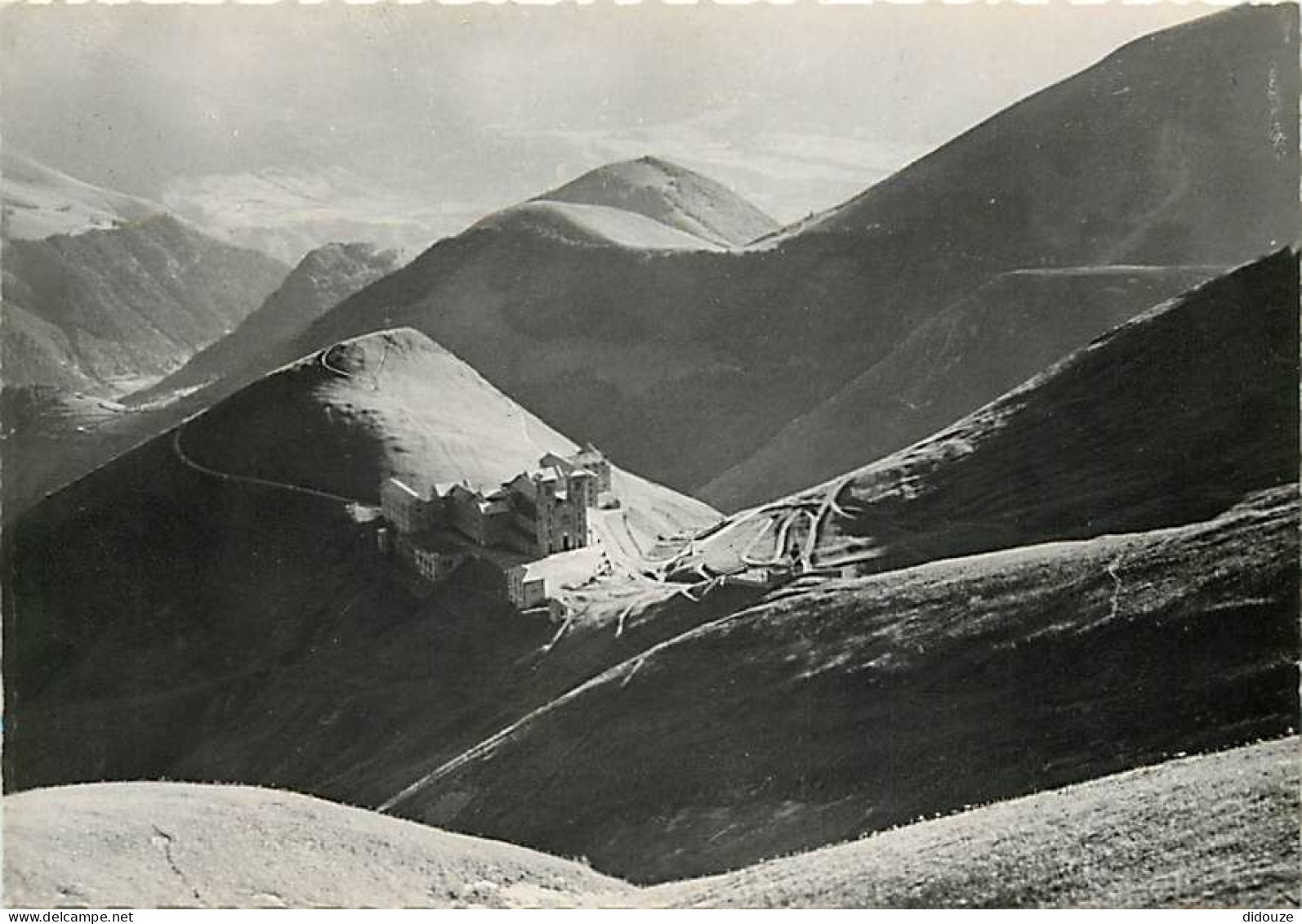 Carte Postale - 38 - La Salette - Pèlerinage de Notre Dame de La Salette - Le Sanctuaire - Mention Photographie véritabl