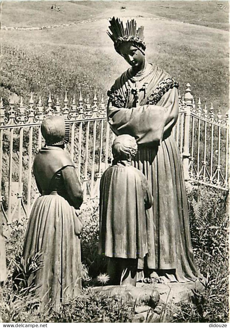 Carte Postale - 38 - La Salette - Pèlerinage de Notre Dame de La Salette - Vierge de la Conversation - Mention Photograp