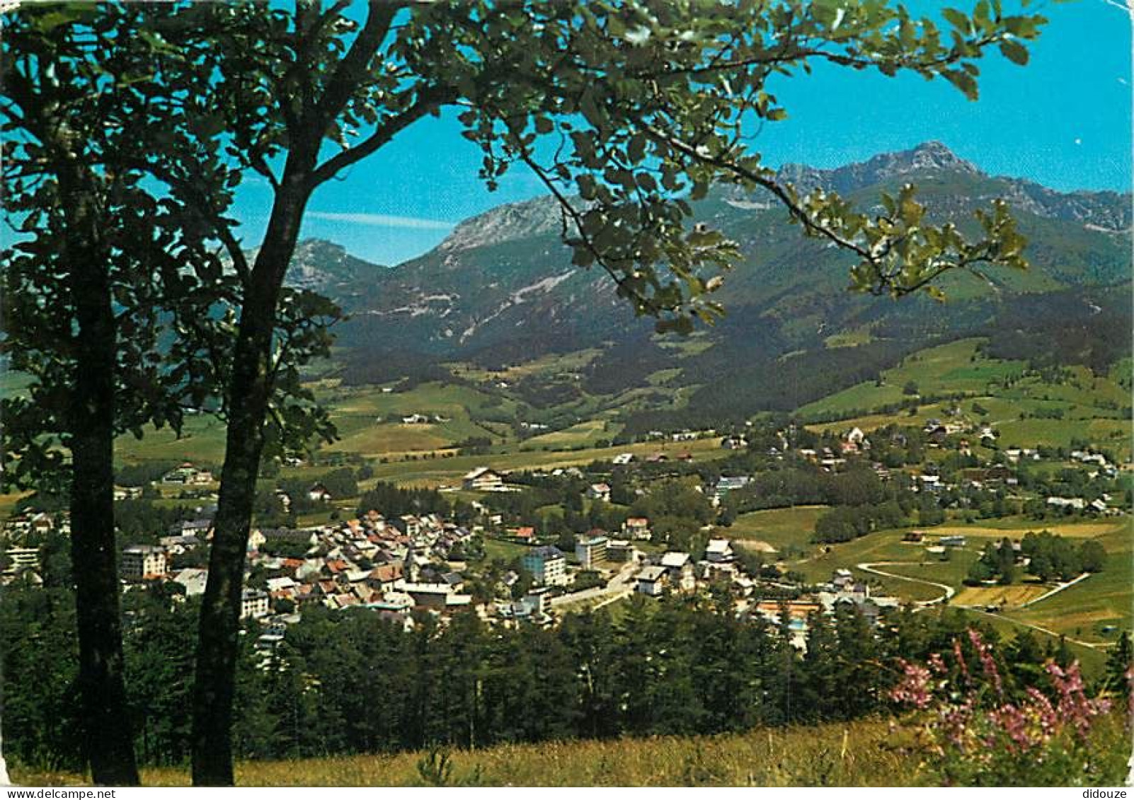 Carte Postale - 38 - Villard de Lans - Vue générale - Le Col de l'Arc et le Cornafion  - Flamme Postale de Villard de La