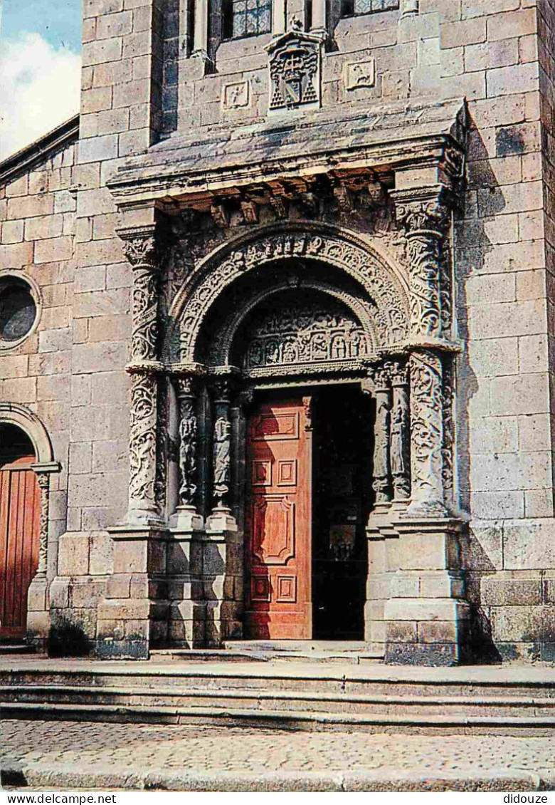 Carte Postale - 42 - Bourg Argental - L'Eglise - le Portail - CPM - Voir Scans Recto-Verso - Poscard - Carta Postal -  P