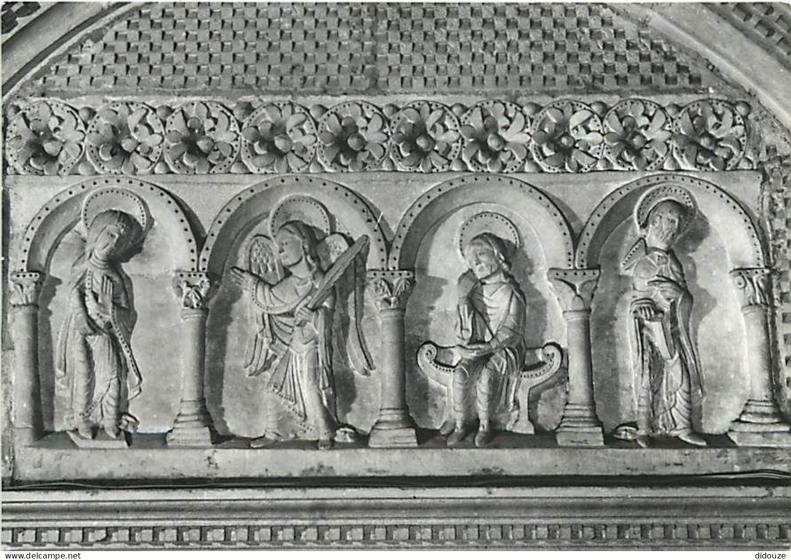 Carte Postale - 42 - Charlieu - Abbaye bénédictine de Charlieu - Bas-relief roman : annonciation - Art Religieux - Menti