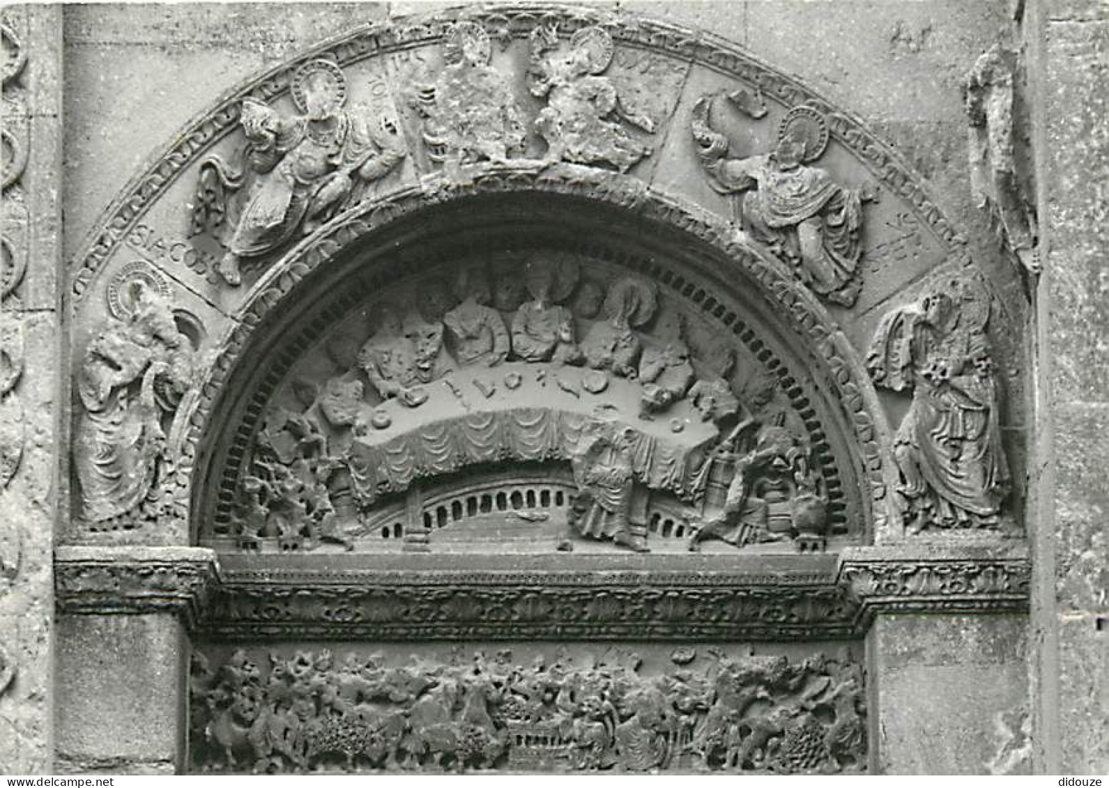 Carte Postale - 42 - Charlieu - Abbaye bénédictine de Charlieu - Portail - La Cène - Art Religieux - Mention Photographi