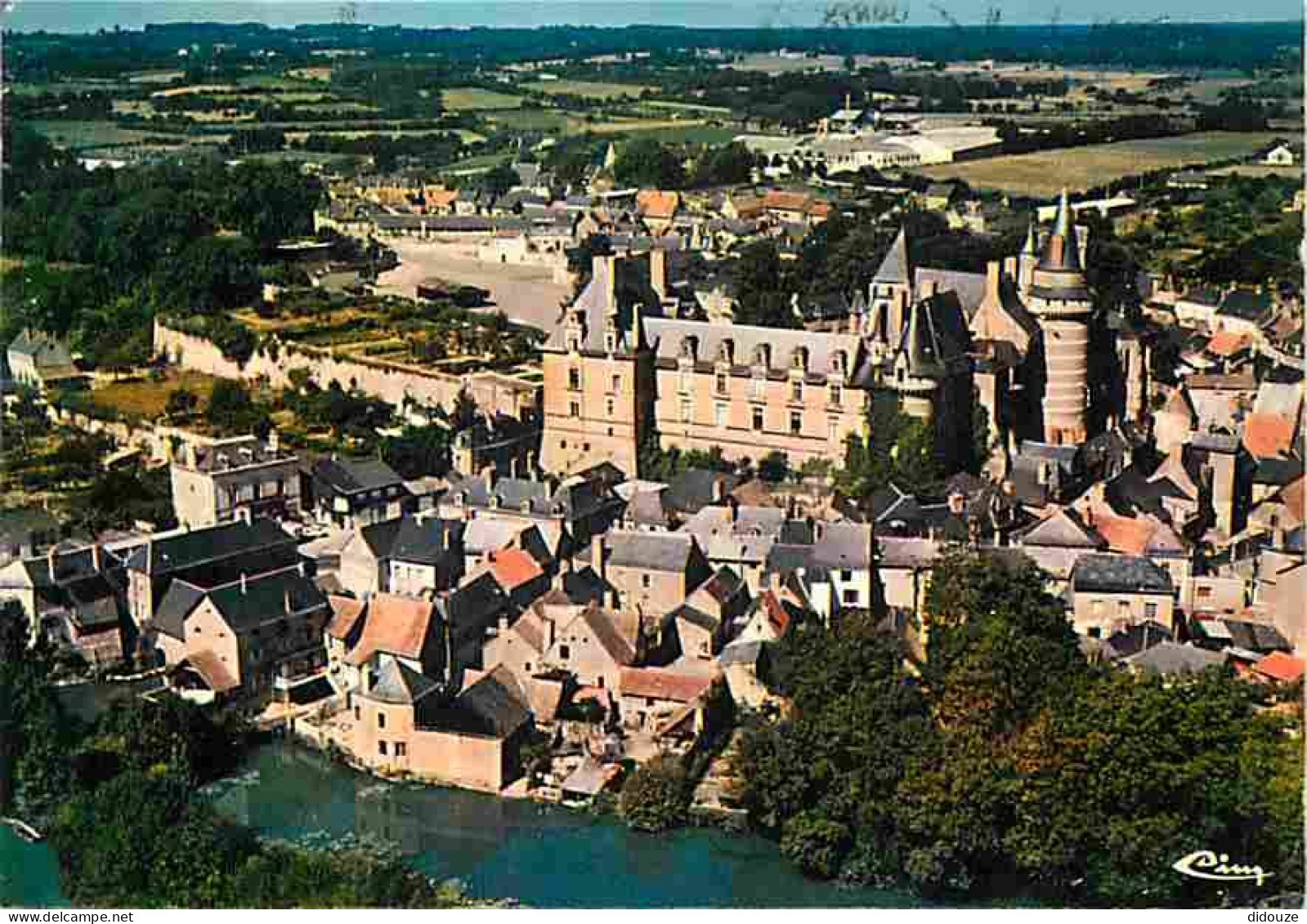 Carte Postale - 49 - Durtal - Le Château sur les bords du Loir - Vue aérienne - Flamme Postale de Durtal - CPM - Voir Sc