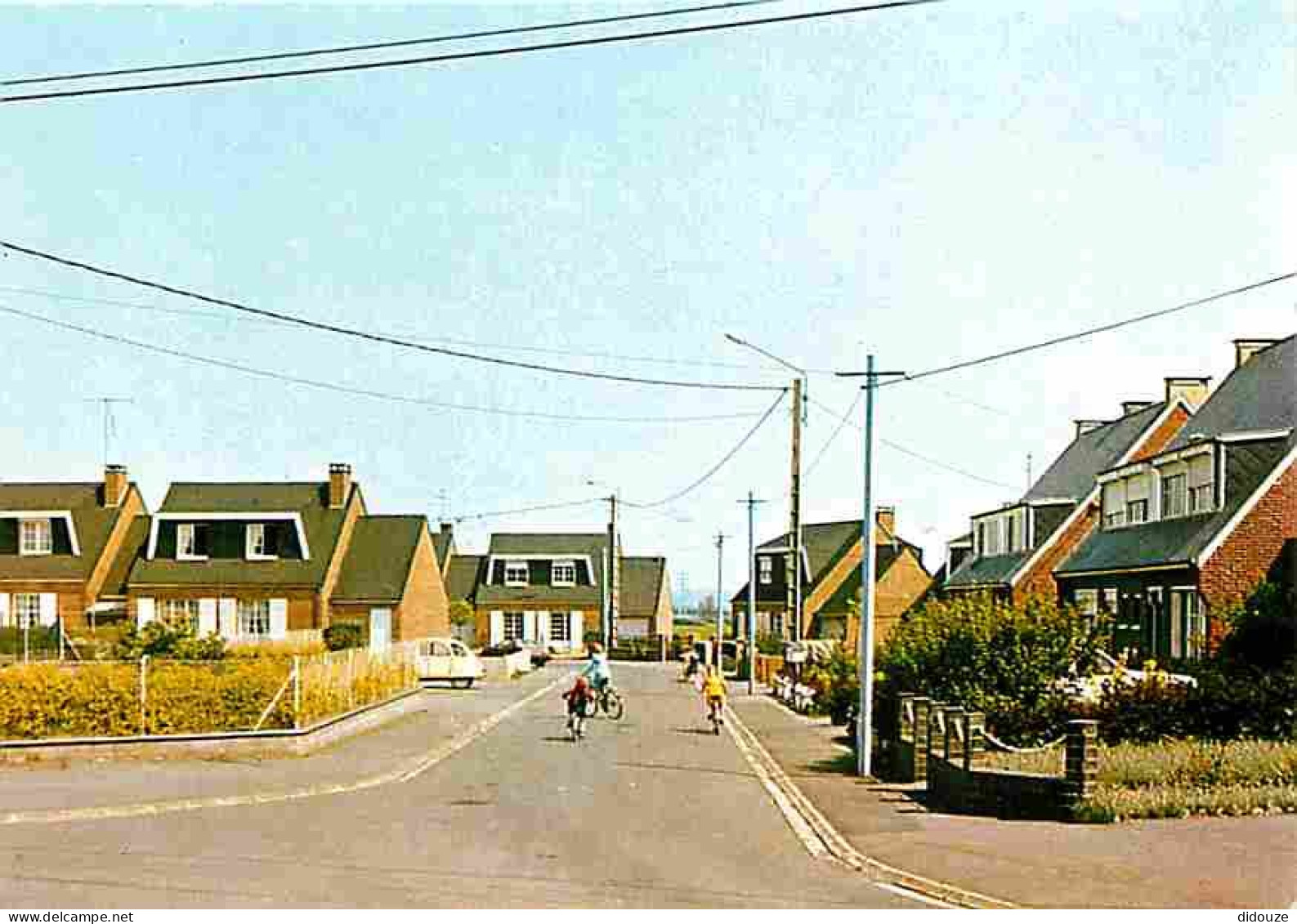 Carte Postale - 59 - Berlaimont - Rue Claude Bernard - Automobiles - Carte Neuve - CPM - Voir Scans Recto-Verso - Poscar