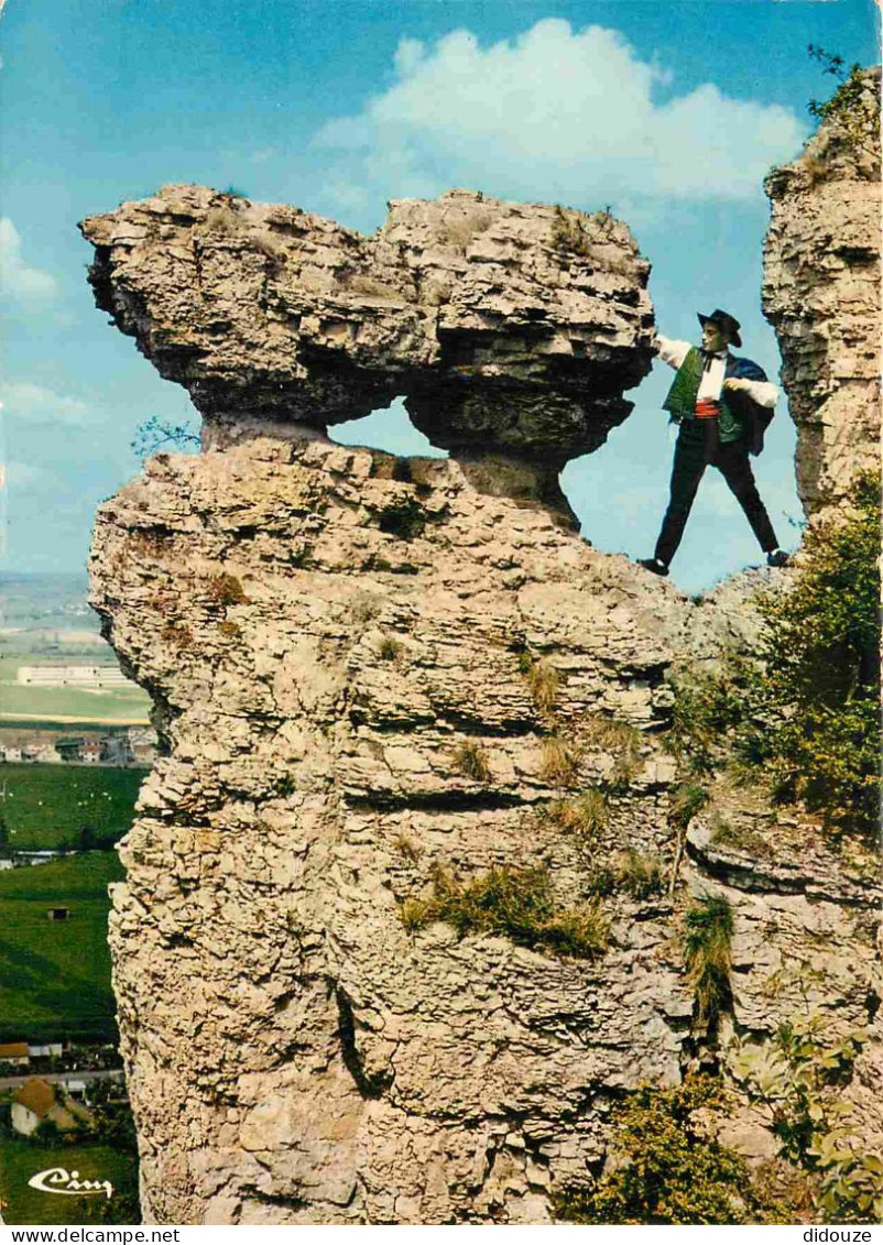 Carte Postale - 70 - Luxeuil Les Bains - Folklore avec les Gauch'nots et Gauch'nottes de Luxeuil les Bains - Le Sabot de