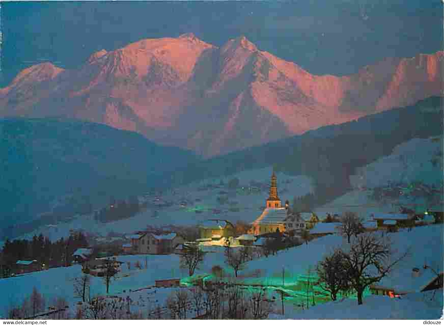 Carte Postale - 74 - Combloux - Coucher de Soleil sur le Mont Blanc - Le village de combloux - Flamme Postale - CPM - Vo