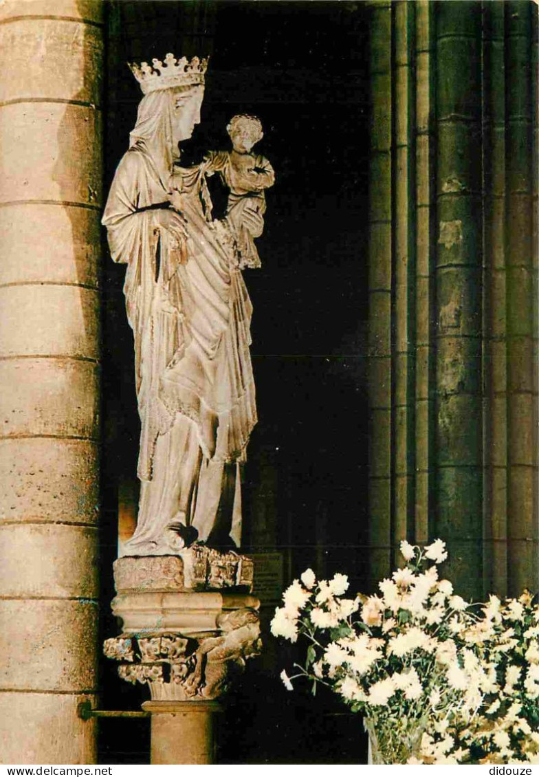 Carte Postale - 75 - Paris - intérieur de la Cathédrale Notre Dame - la statue de Notre-Dame de Paris - Art Religieux -