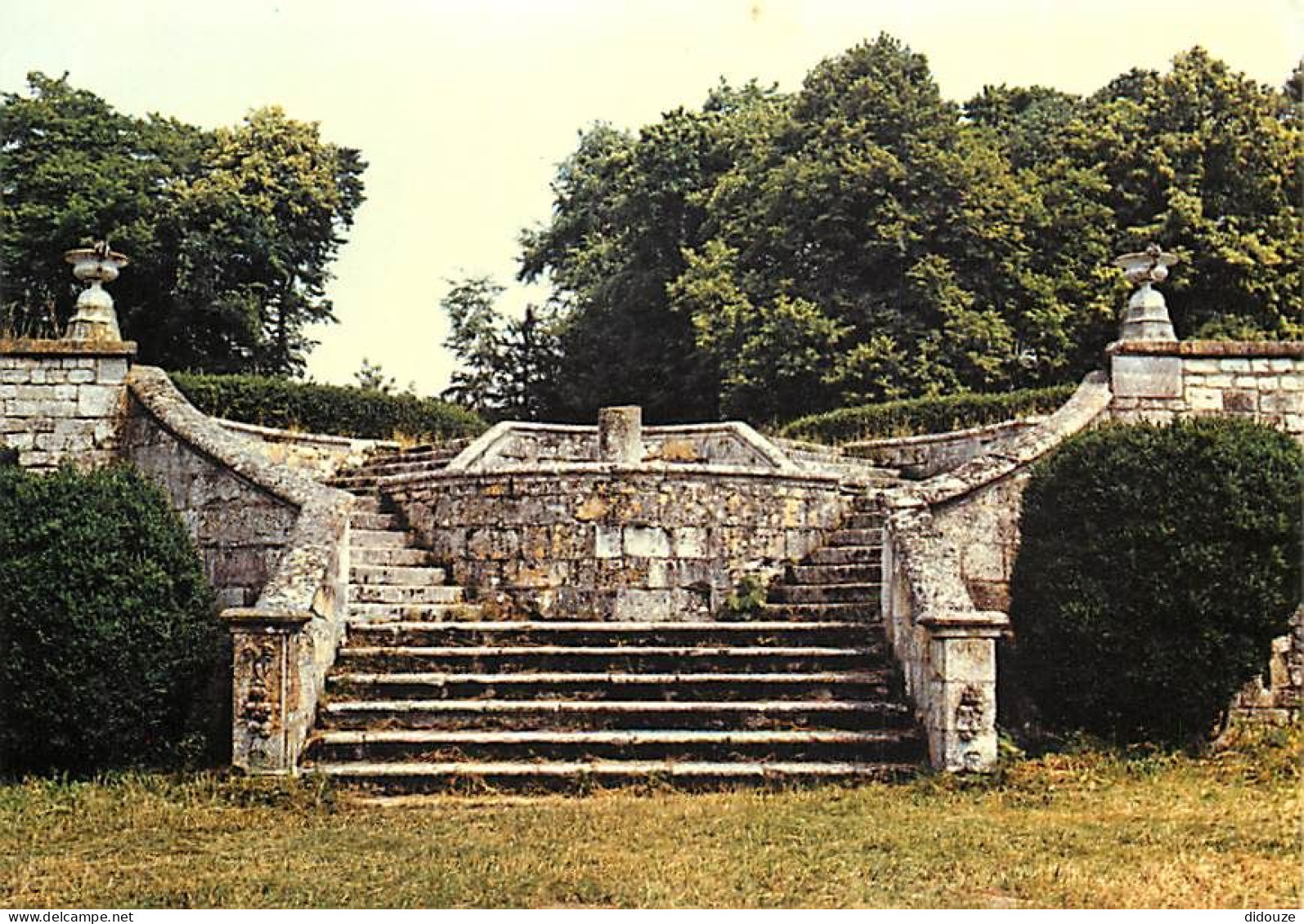 Carte Postale - 76 - Jumièges - Abbaye de Jumièges - Escalier à double-révolution du jardin - Carte Neuve - CPM - Voir S