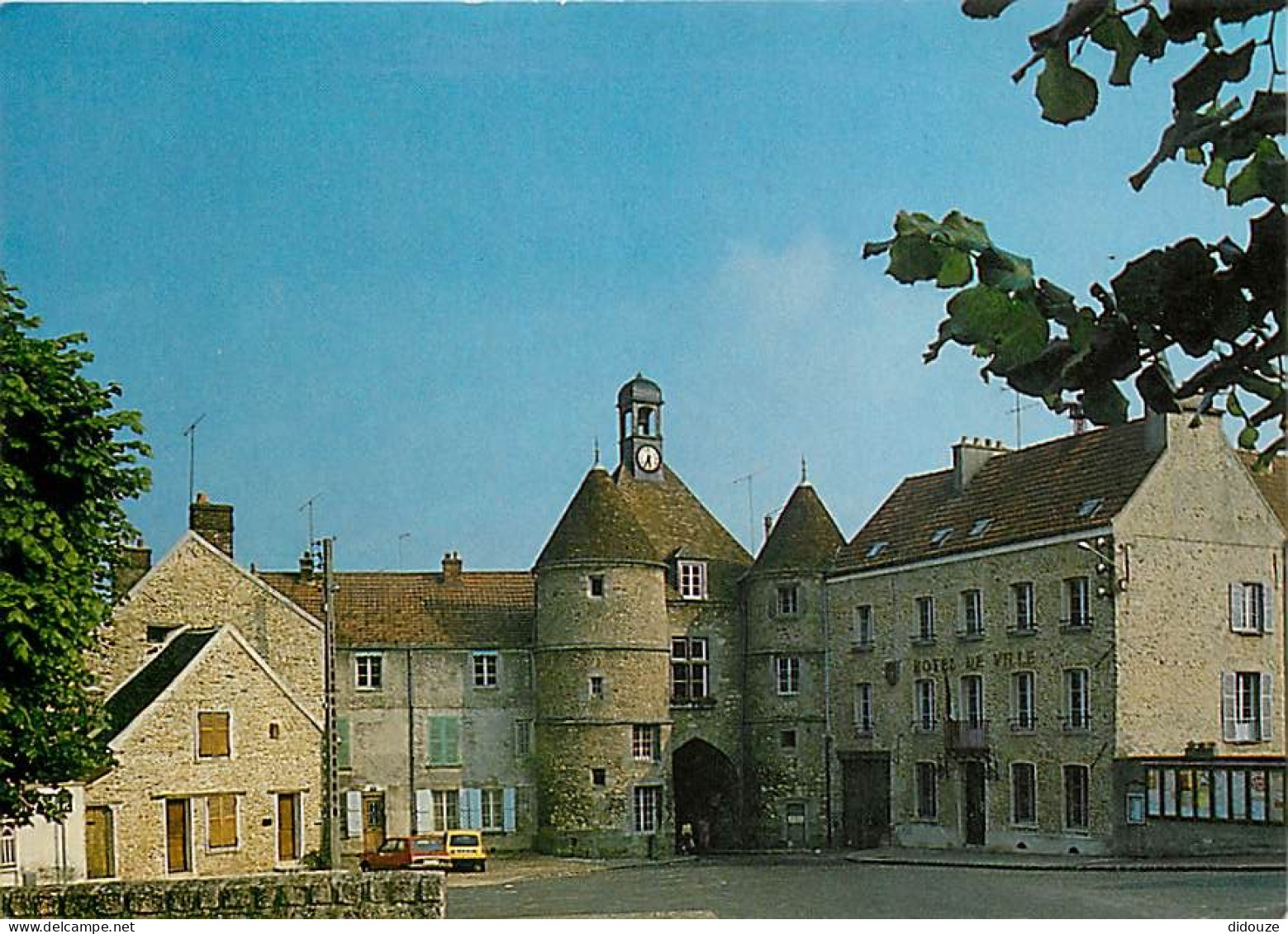 Carte Postale - 77 - Tournan en Brie - La Place Edmond de Rothschild - CPM - Voir Scans Recto-Verso - Poscard - Carta Po