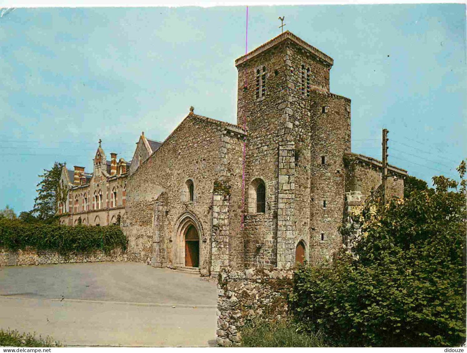 Carte Postale - 79 - Cerizay - Sanctuaire de Notre Dame de Beauchene - La chapelle et l'Abbaye - CPM - Voir Scans Recto-