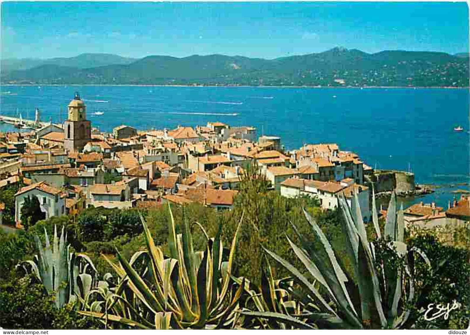Carte Postale - 83 - Saint Tropez - La vieille Ville et le Golfe de Saint Tropez - CPM - Voir Scans Recto-Verso - Poscar