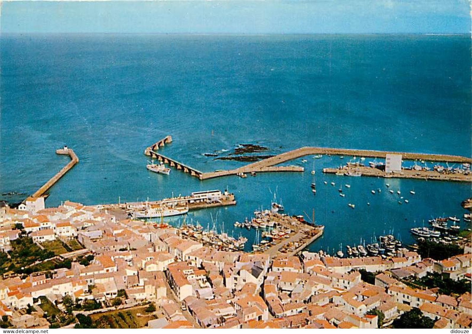 Carte Postale - 85 - Ile d'Yeu - Port Joinville - Vue aérienne - Flamme Postale de l'Ile d'Yeu - CPM - Voir Scans Recto-