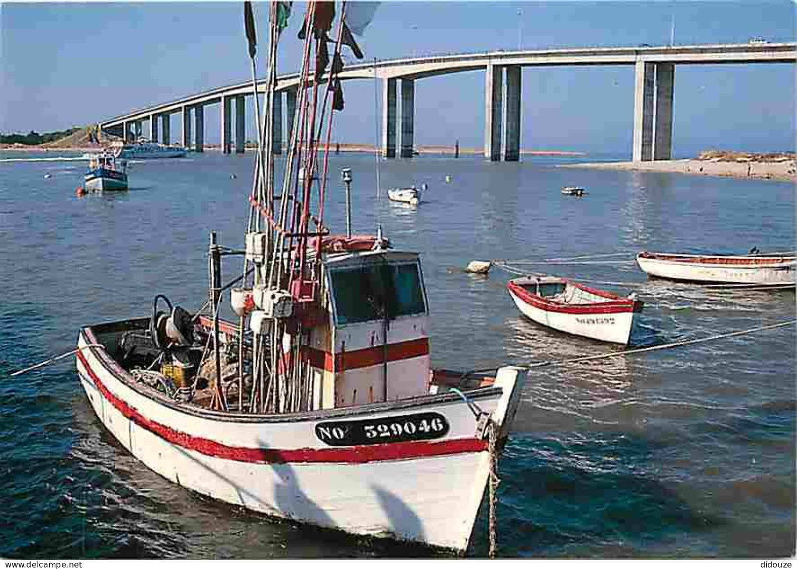Carte Postale - 85 - Ile de Noirmoutier - Pont de Noirmoutier reliant l'Ile au Continent - Bateaux - CPM - Voir Scans Re