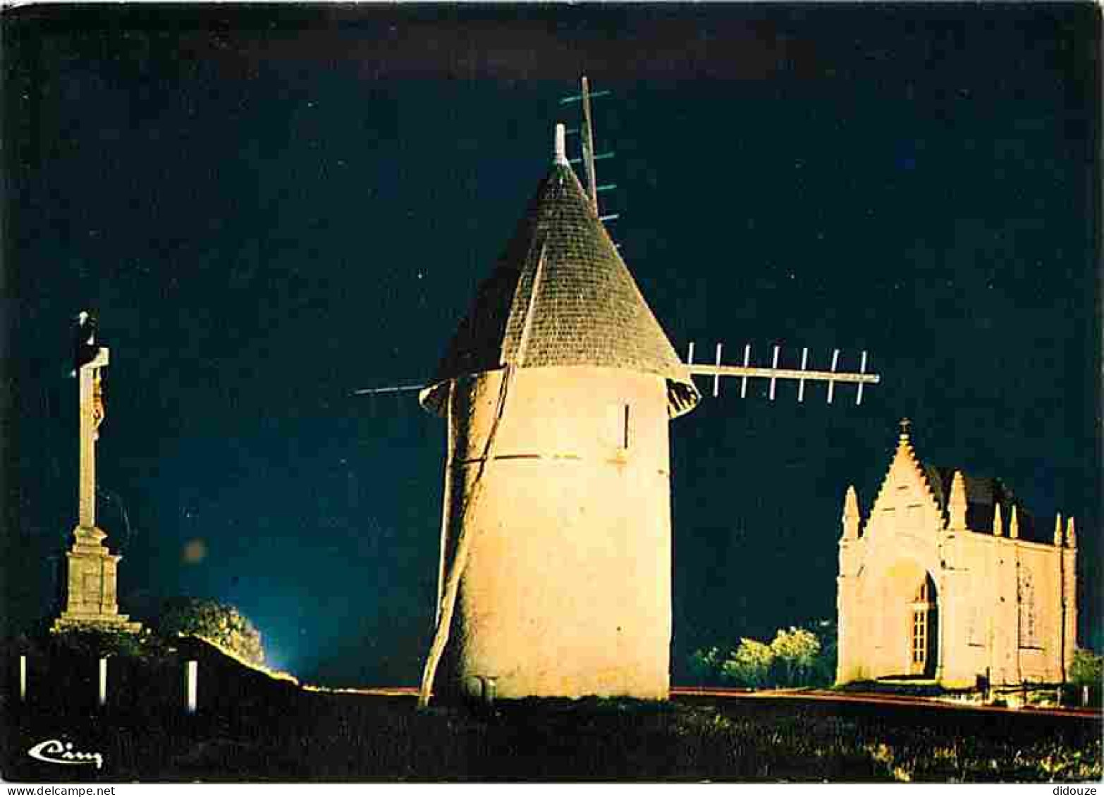 Carte Postale - 85 - Les Herbiers - Les Mont des Alouettes aux environs des Herbiers - Moulins - CPM - Voir Scans Recto-