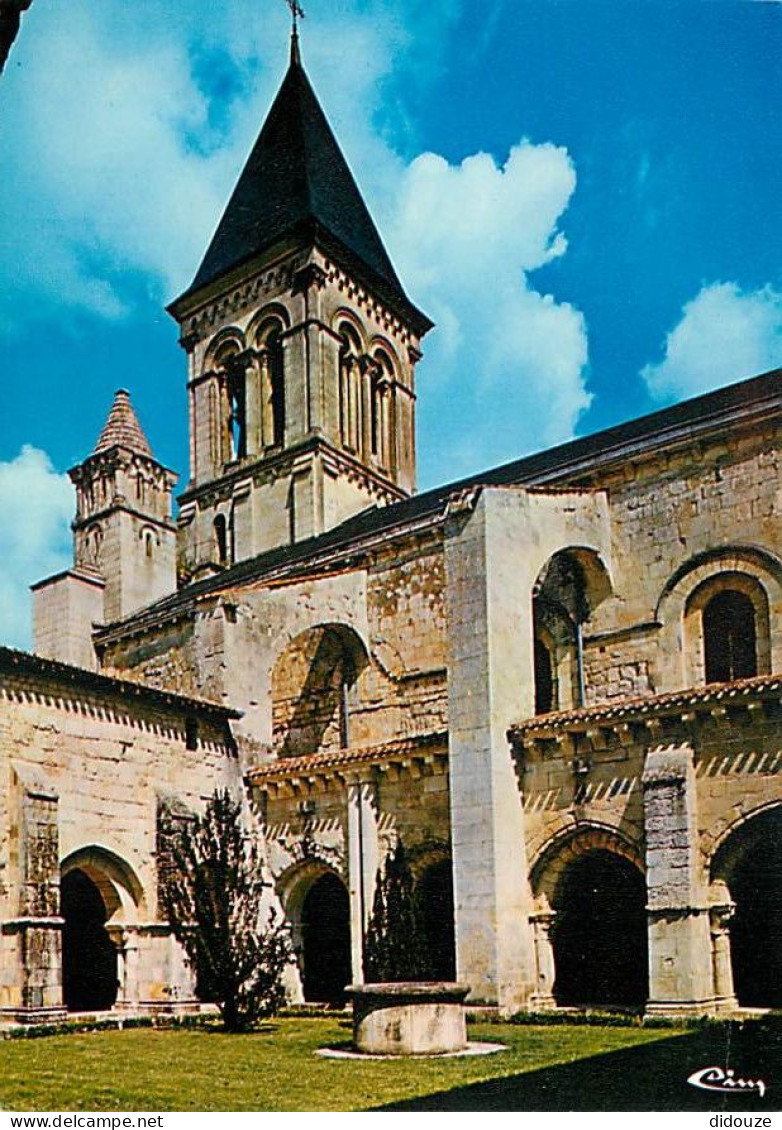 Carte Postale - 85 - Nieul sur l'Autize - Abbaye Royale Saint Vicent de Nieul - Le Cloitre - Carte Neuve - CPM - Voir Sc