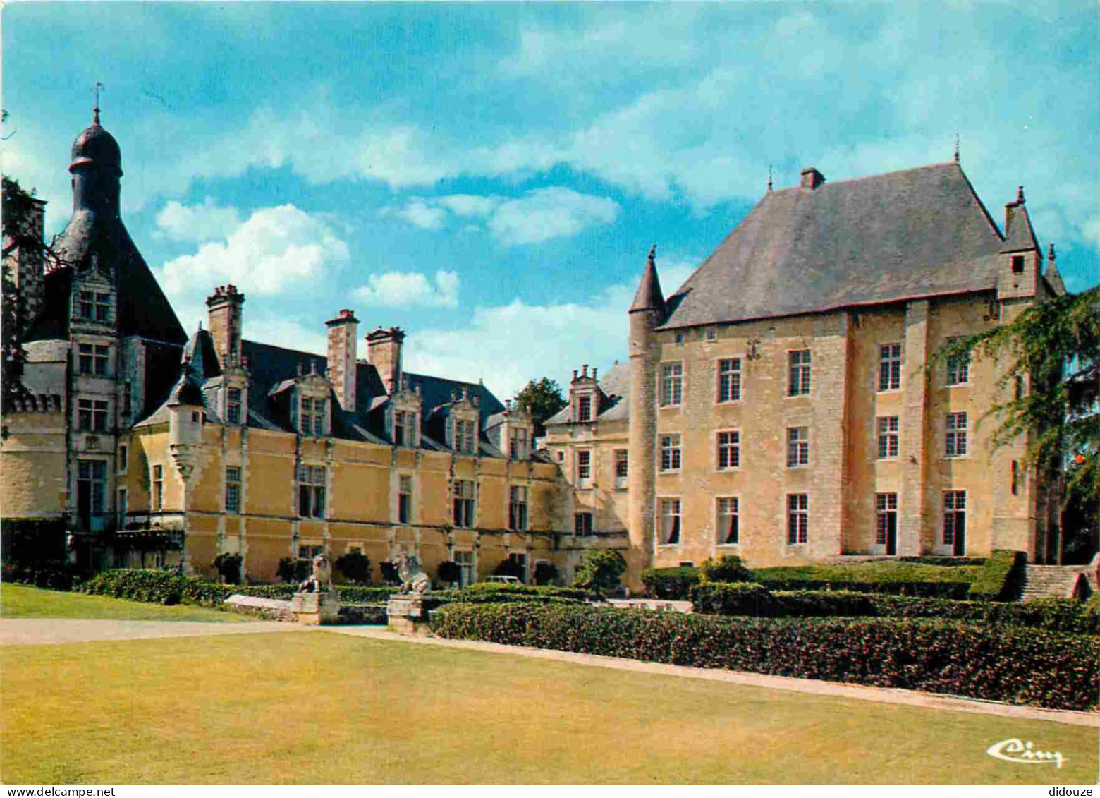 Carte Postale - 86 - Bonnes - Château de Touffou - CPM - Voir Scans Recto-Verso - Poscard - Carta Postal -  Postkarte