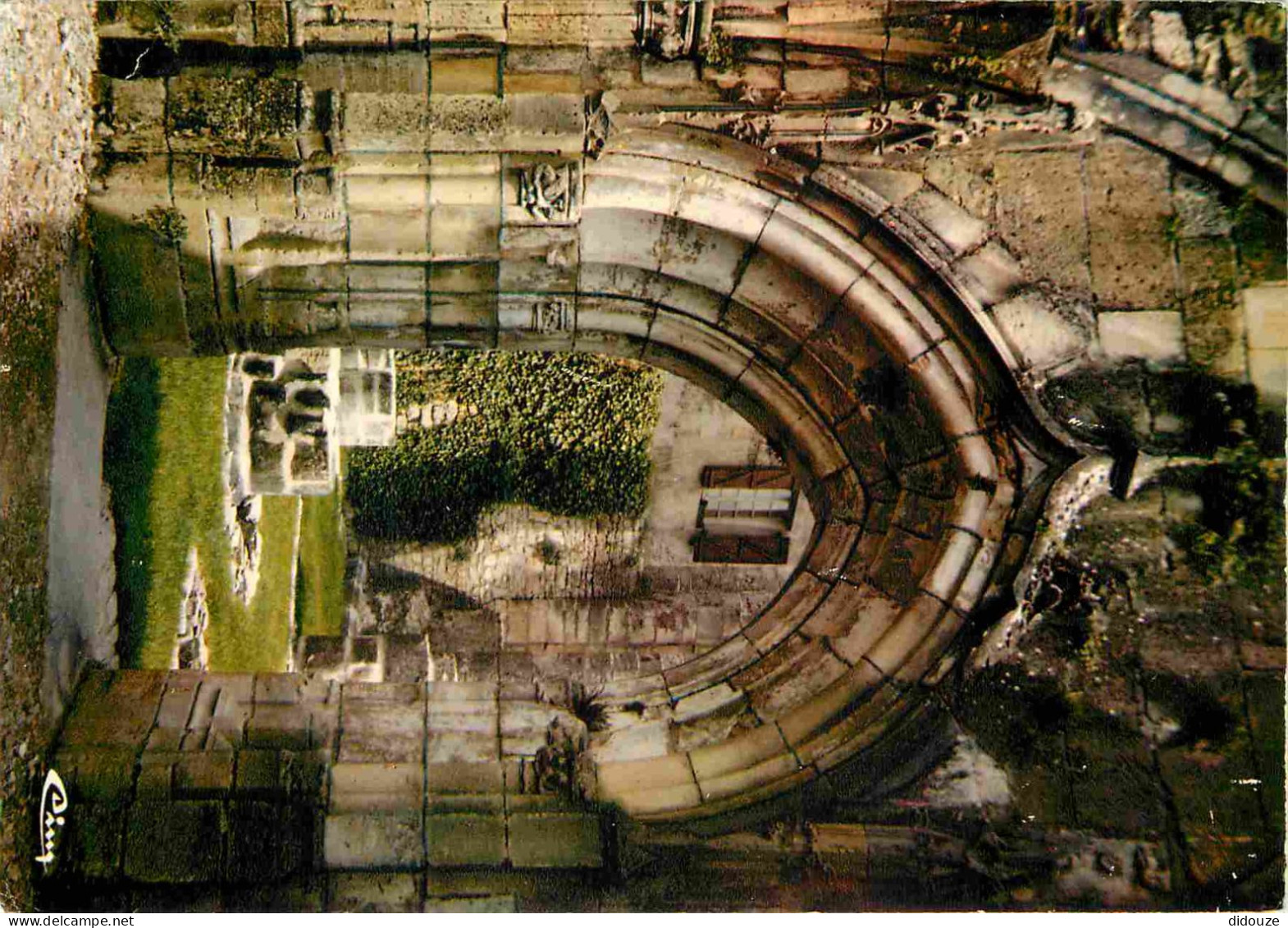 Carte Postale - 86 - Charroux - Porte Gothique du Cloître donnant dans l'ancienne Abbatiale - CPM - Voir Scans Recto-Ver