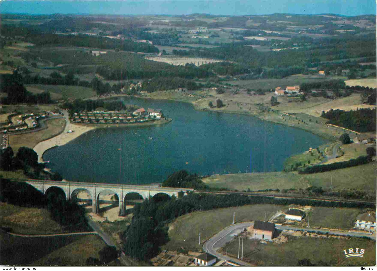 Carte Postale - 87 - Saint Yrieix la Perche - Le Camping et le Plan d'eau vus du ciel - Vue aérienne - CPM - Carte Neuve