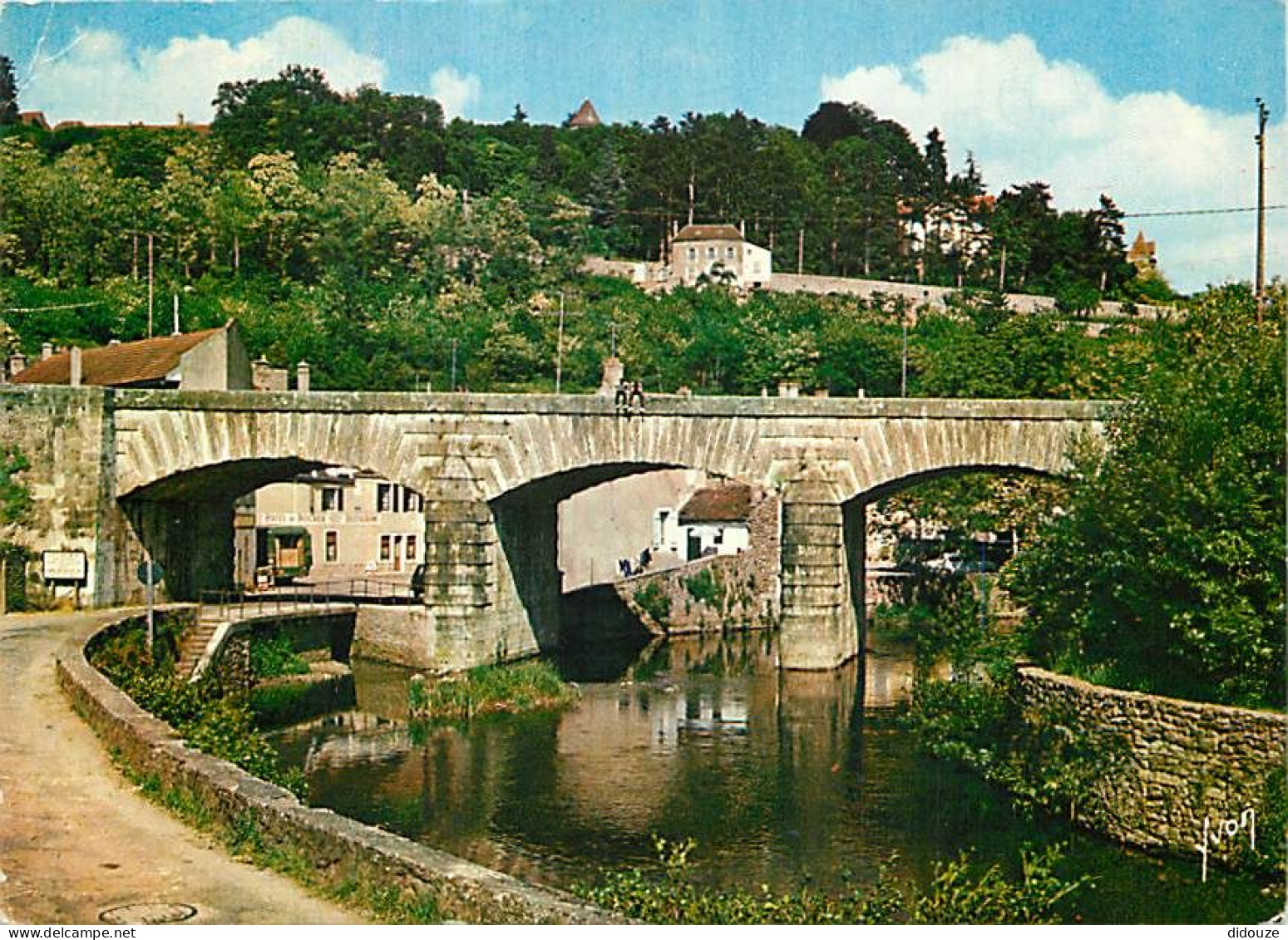 Carte Postale - 89 - Avallon - Cousin-le-Pont - Flamme Postale de Avallon - CPM - Voir Scans Recto-Verso - Poscard - Car