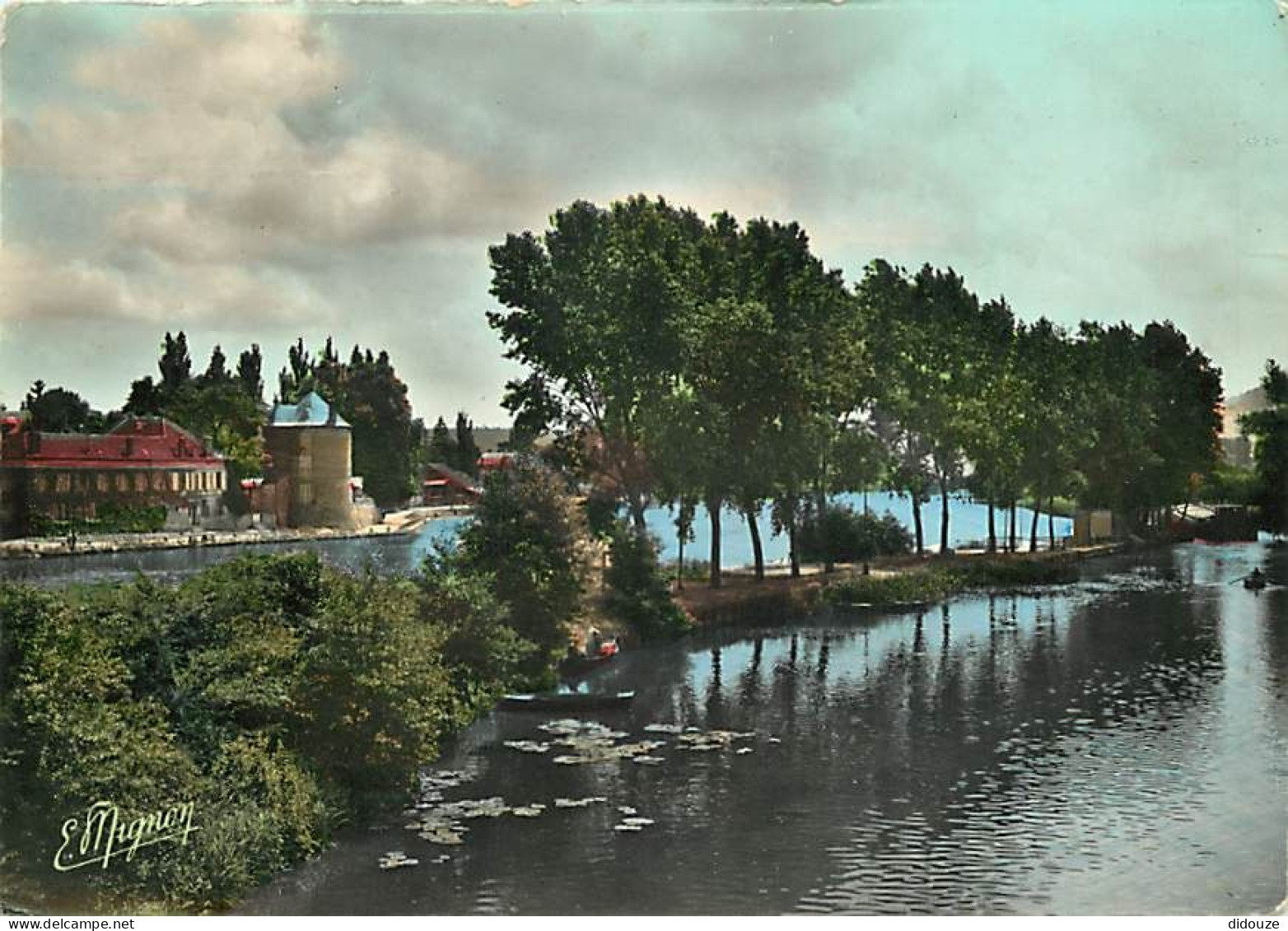 Carte Postale - 89 - Villeneuve sur Yonne - île d'Amour et Tour Bonneville - Flamme Postale de Villeneuve sur Yonne - CP