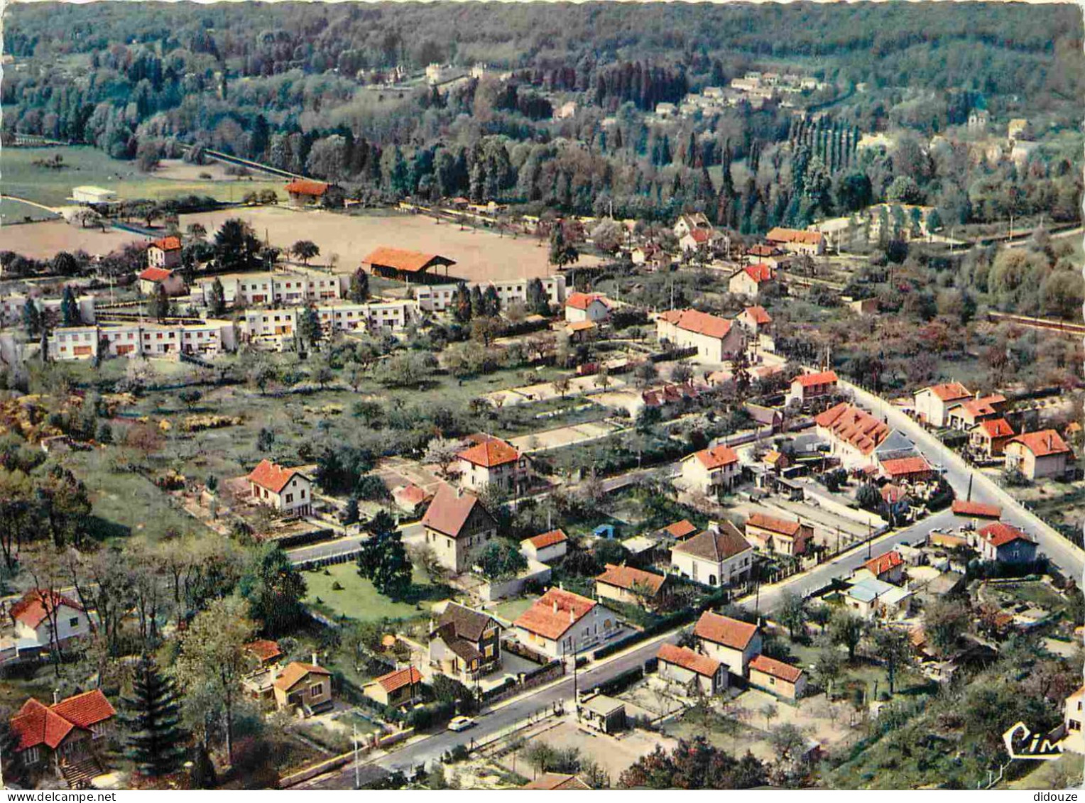 Carte Postale - 91 - Gif-sur-yvette - Vue générale aérienne -  -  -  - Carte dentelée - CPSM grand format -  -  - Voir S