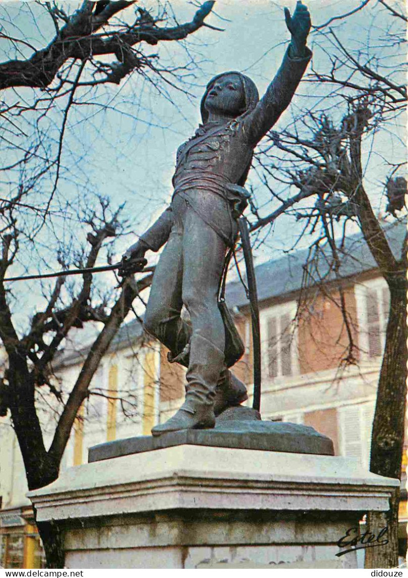 Carte Postale - 91 - Palaiseau - Statue de Joseph Bara né à Palaiseau en 1779 engagé dans les hussards de l'armée républ