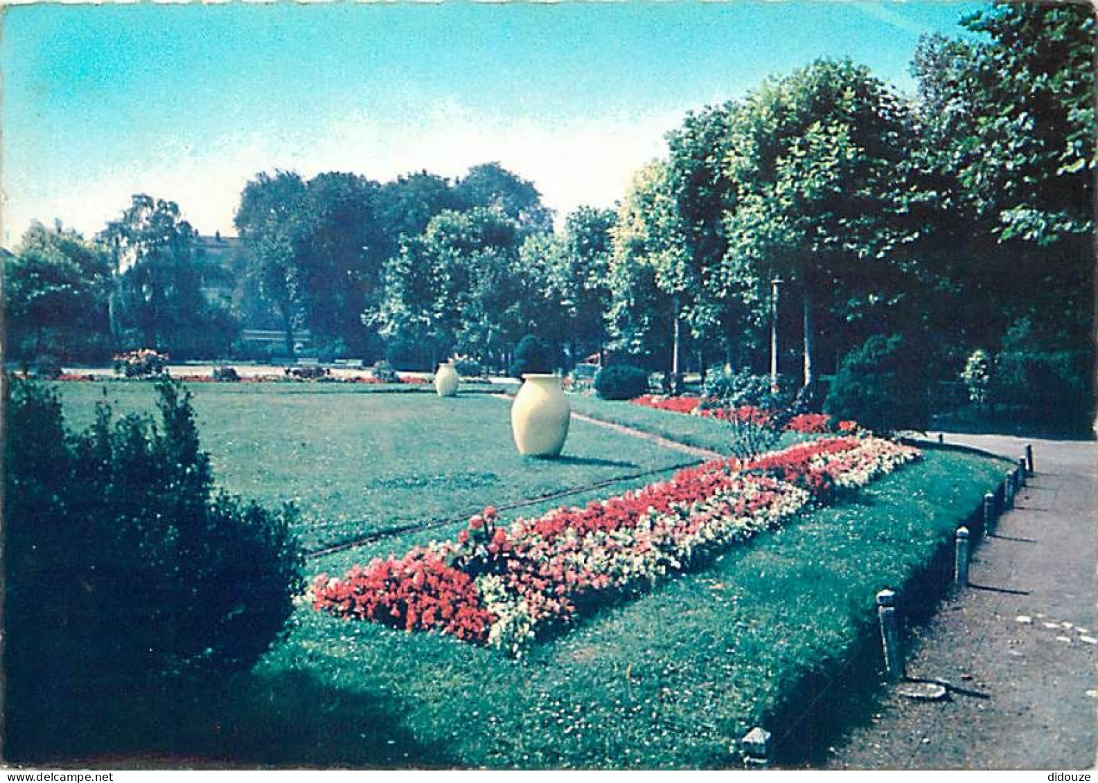 Carte Postale - 93 - Pantin - Le Parc - Voir Timbre - Fleurs - Flamme Postale de Pantin - CPM - Voir Scans Recto-Verso -