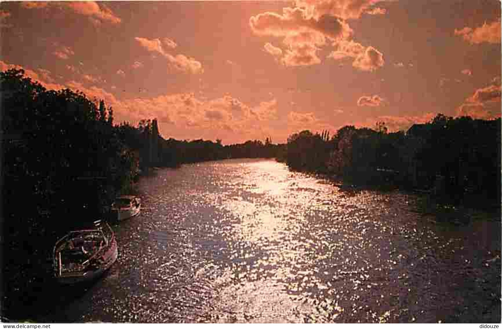 Carte Postale - 94 - Chennevières sur Marne - La Marne - Vue du Pont de Chennevières entre la Varenne St-Hilaire et Chen