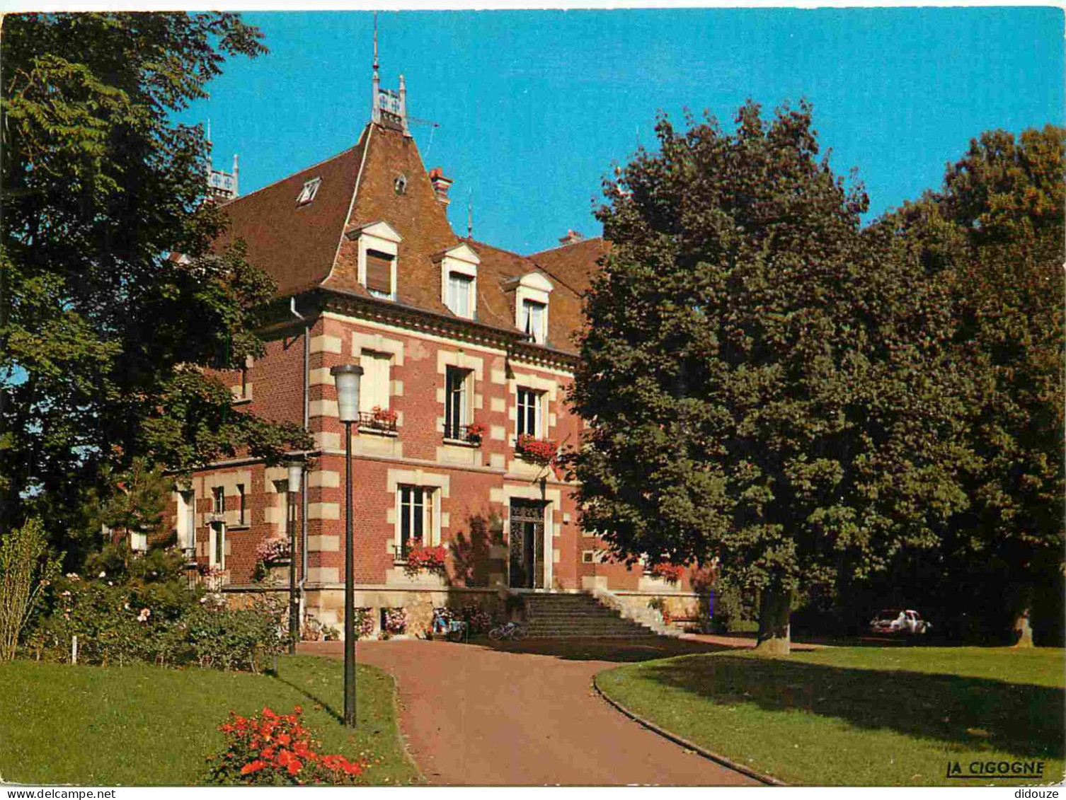 Carte Postale - 95 - Survilliers - La Mairie - CPM - Voir Scans Recto-Verso - Poscard - Carta Postal -  Postkarte