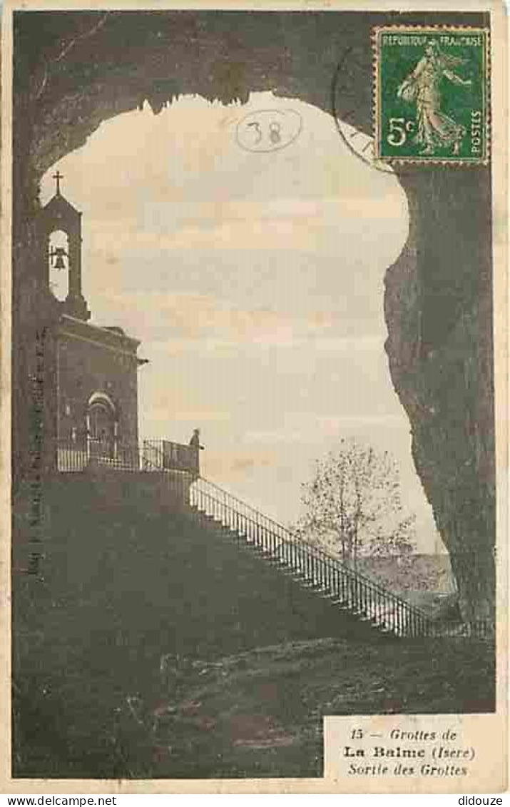 Carte Postale Ancienne - 38 - La Balme les Grottes - Grottes de La Balme - Sortie des Grottes - Oblitération ronde de 19