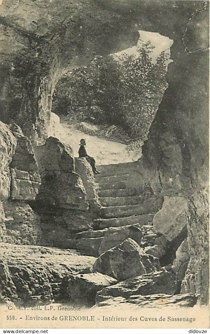 Carte Postale Ancienne - 38 - Sassenage - Intérieur des Cuves de Sassenage - Animée - Correspondance - CPA - Voir Scans