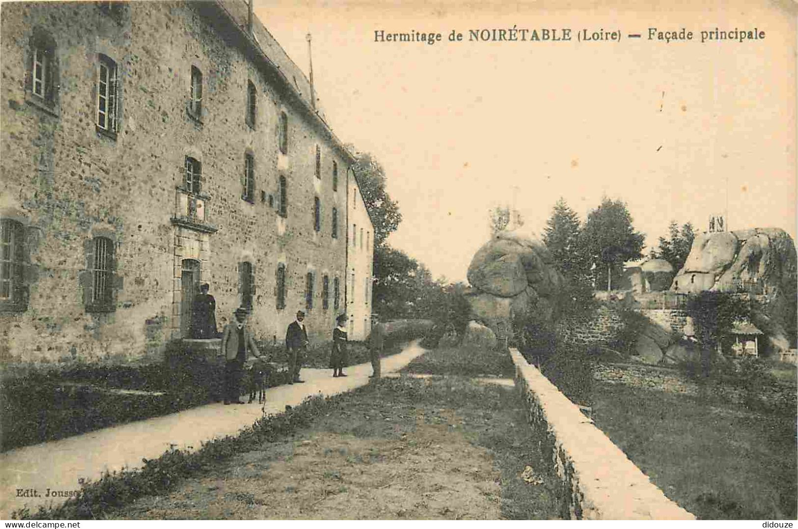 Carte Postale Ancienne - 42 - Noirétable - Hermitage de Noirétable - Façade principale - Animée - CPA - Voir Scans Recto