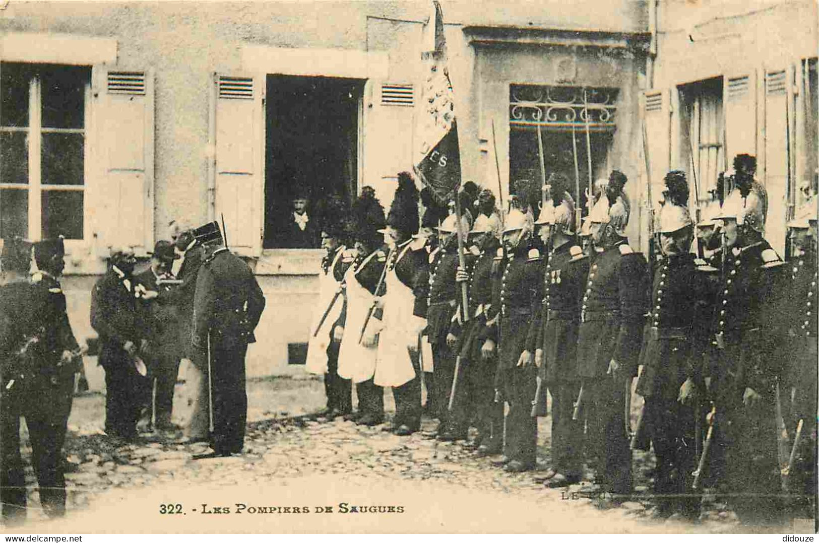 Carte Postale Ancienne - 43 - Saugues - Les Pompiers de Saugues - Animée - CPA - Voir Scans Recto-Verso
