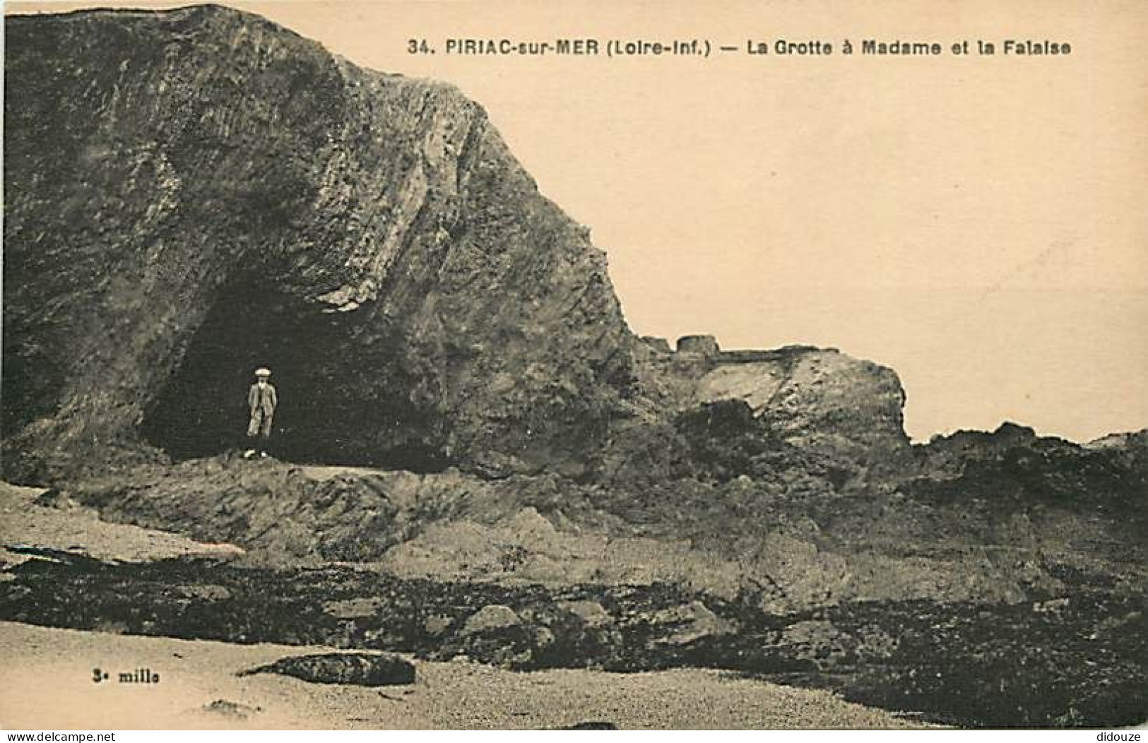 Carte Postale Ancienne - 44 - Piriac sur Mer - La Grotte à Madame et la Falaise - Animée - CPA - Voir Scans Recto-Verso