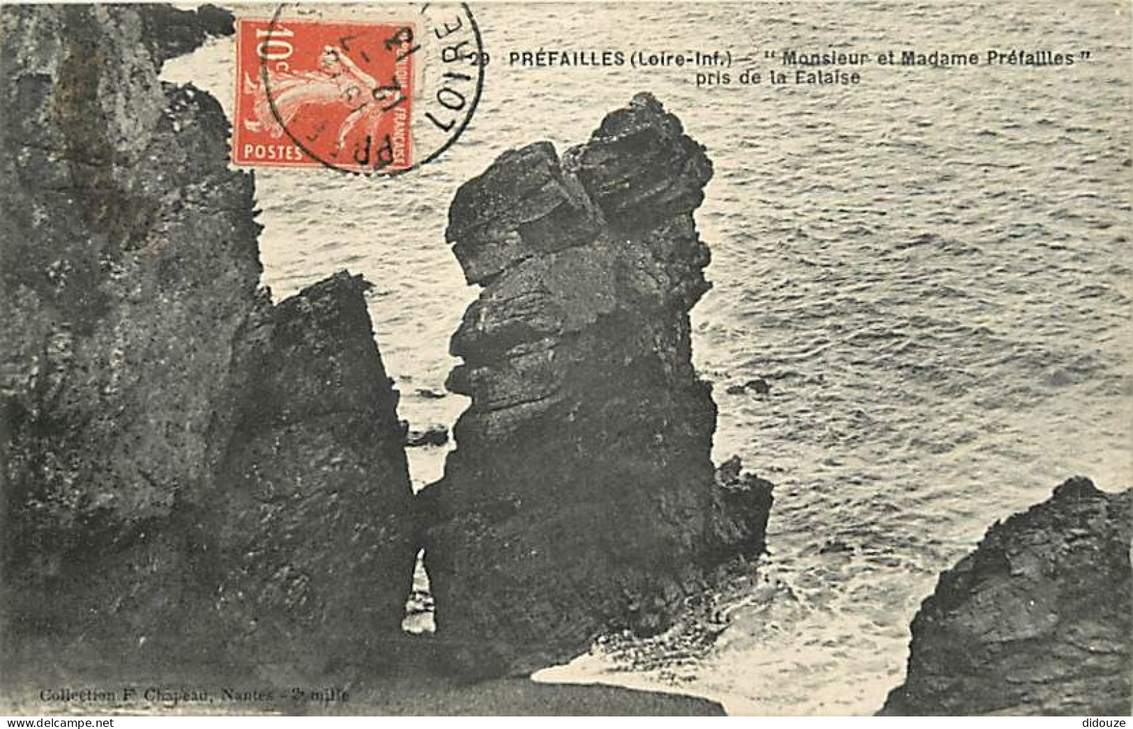 Carte Postale Ancienne - 44 - Préfailles - Monsieur et Madame Préfailles pris de la Falaise - Correspondance - CPA - Obl