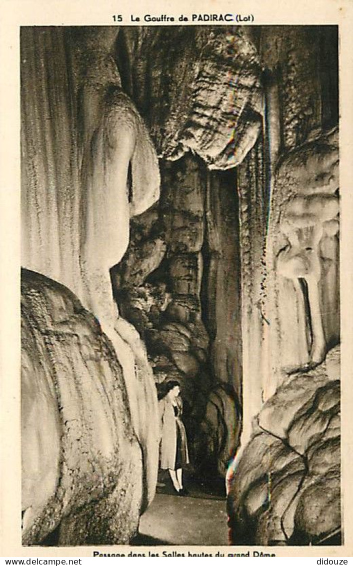 Carte Postale Ancienne - 46 - Padirac - Le Gouffre de Padirac - Passage dans les Sallas hautes du grand Dome - Animée -