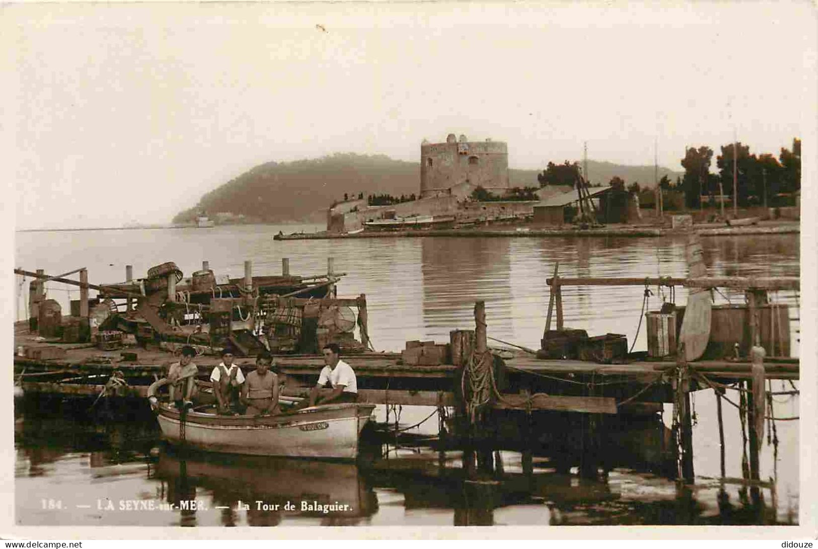Carte Postale Ancienne - 83 - La Seyne-sur-Mer - La Tour de Balaguier - Animée - CPSM format CPA - Voir Scans Recto-Vers