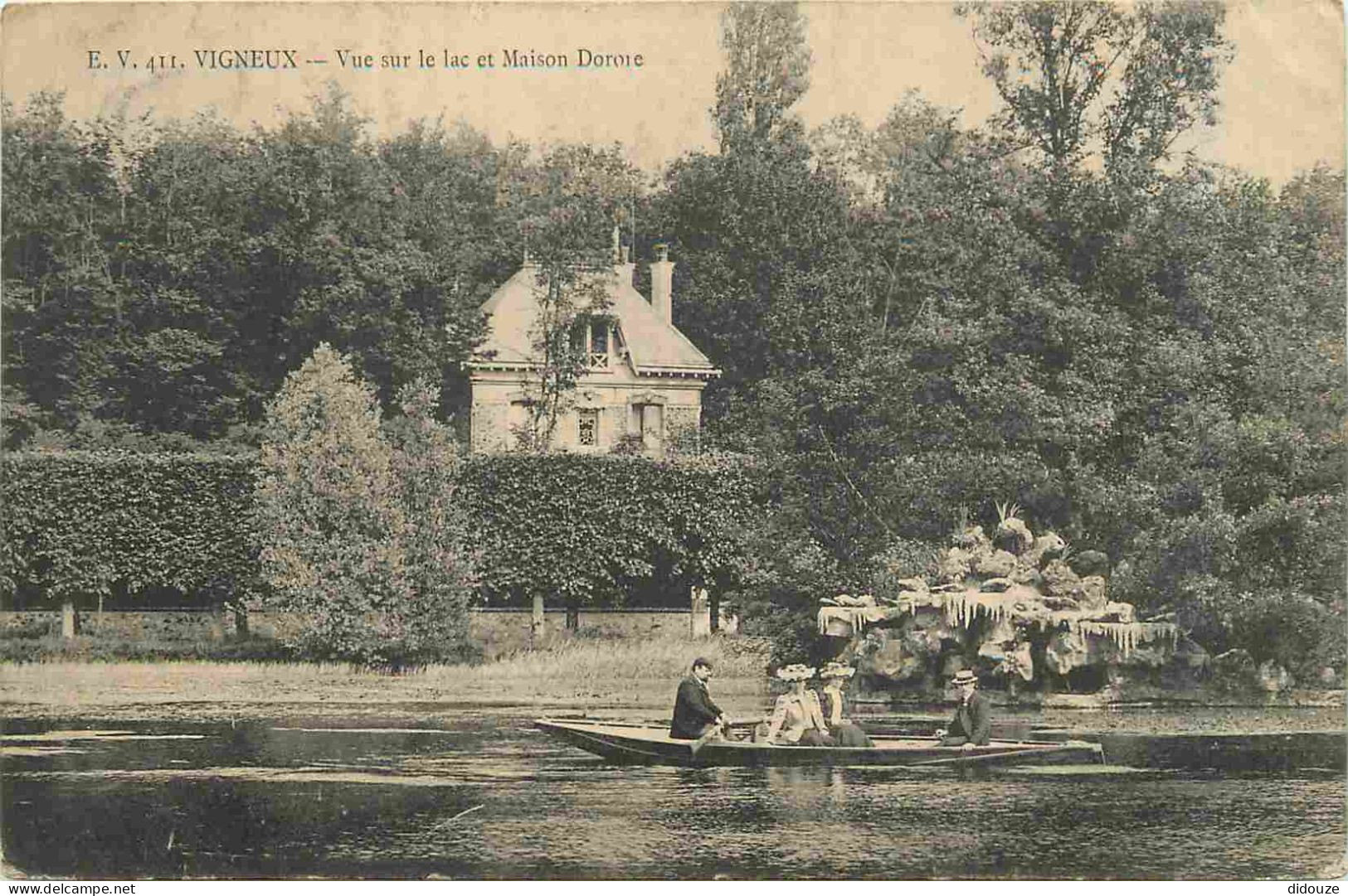 Carte Postale Ancienne - 91 - Vigneux sur Seine - Vue sur le lac et Maison Dorore - Animée - CPA - Voir Scans Recto-Vers