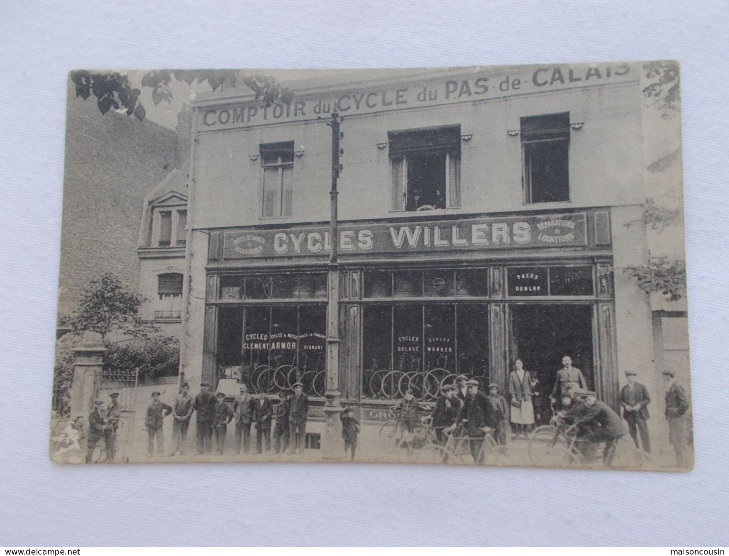 CARTE POSTALE ANCIENNE CPA ANTIQUE POSTCARD LONGUENESSE COMPTOIR DU CYCLE CYCLES WILLERS DEVANTURE ANIMATION